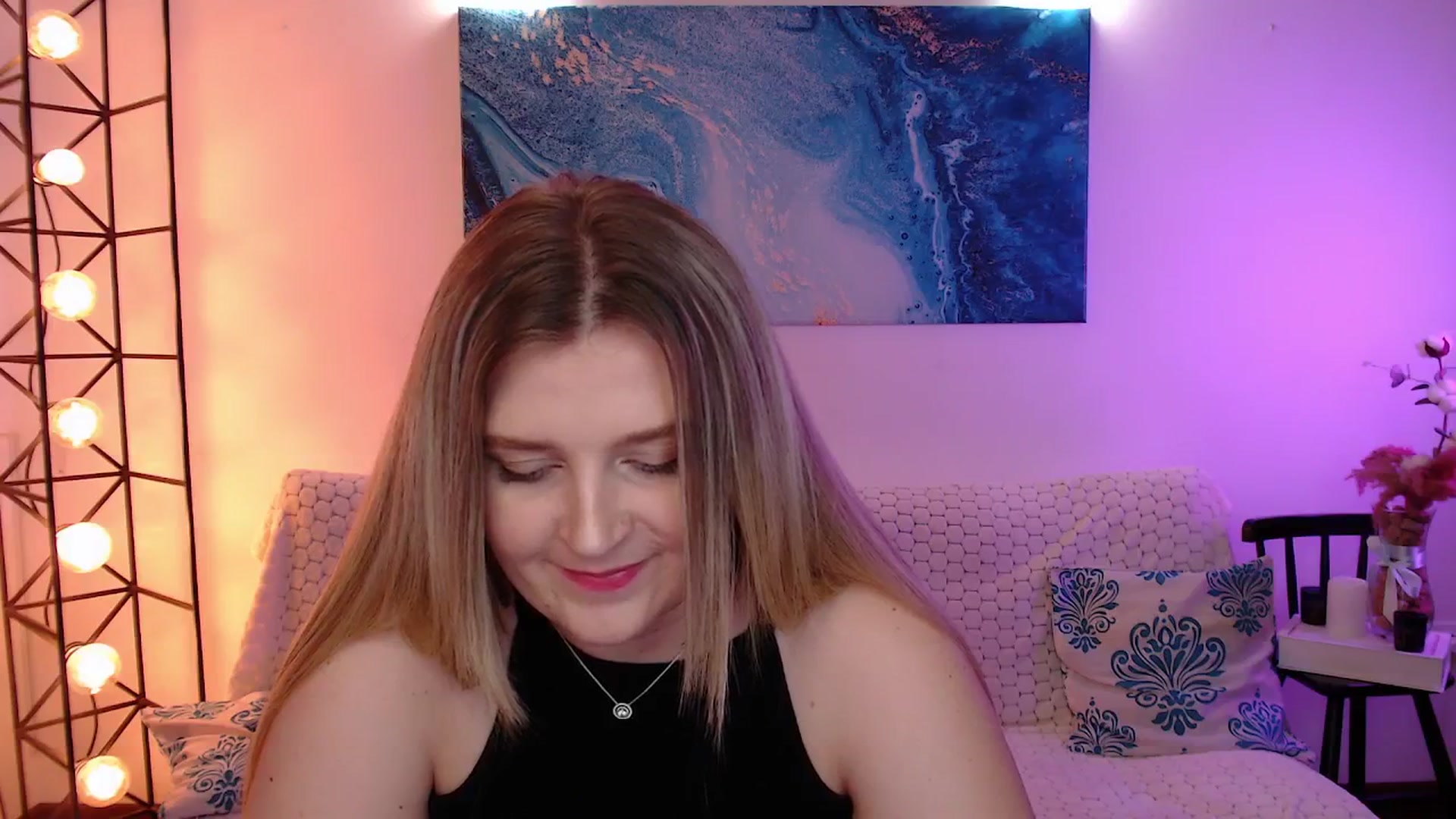 Gallery image thumbnail from Bless_Ass's myfreecams stream on, 11/30/2025, 17:19 image 8 of 20