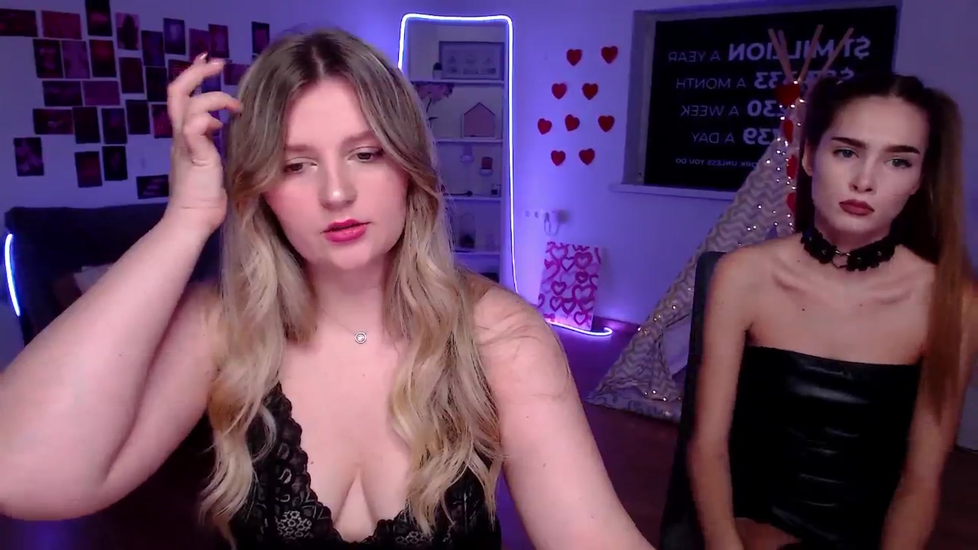 Gallery image thumbnail from Bless_Ass's myfreecams stream on, 12/03/2025, 11:24 image 12 of 20