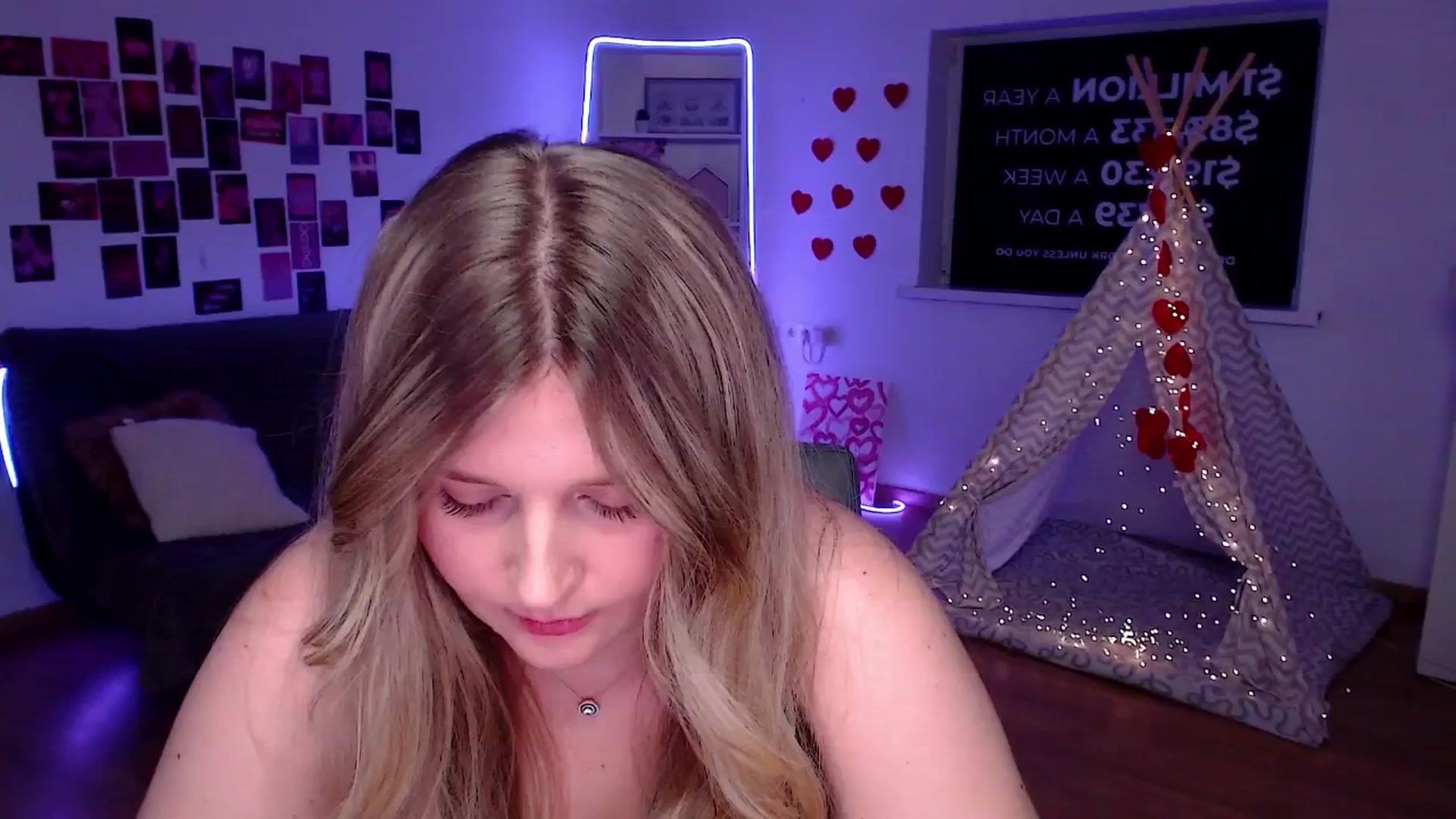 Gallery image thumbnail from Bless_Ass's myfreecams stream on, 12/03/2025, 16:09 image 20 of 20