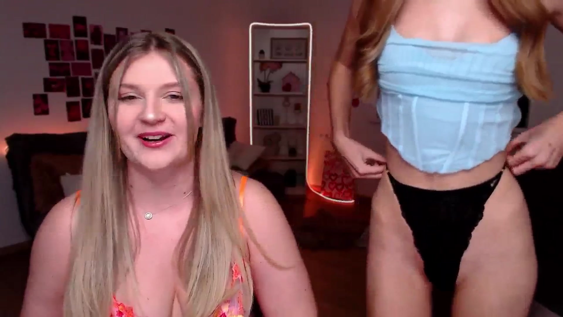 Gallery image thumbnail from Bless_Ass's myfreecams stream on, 12/05/2025, 13:53 image 9 of 20
