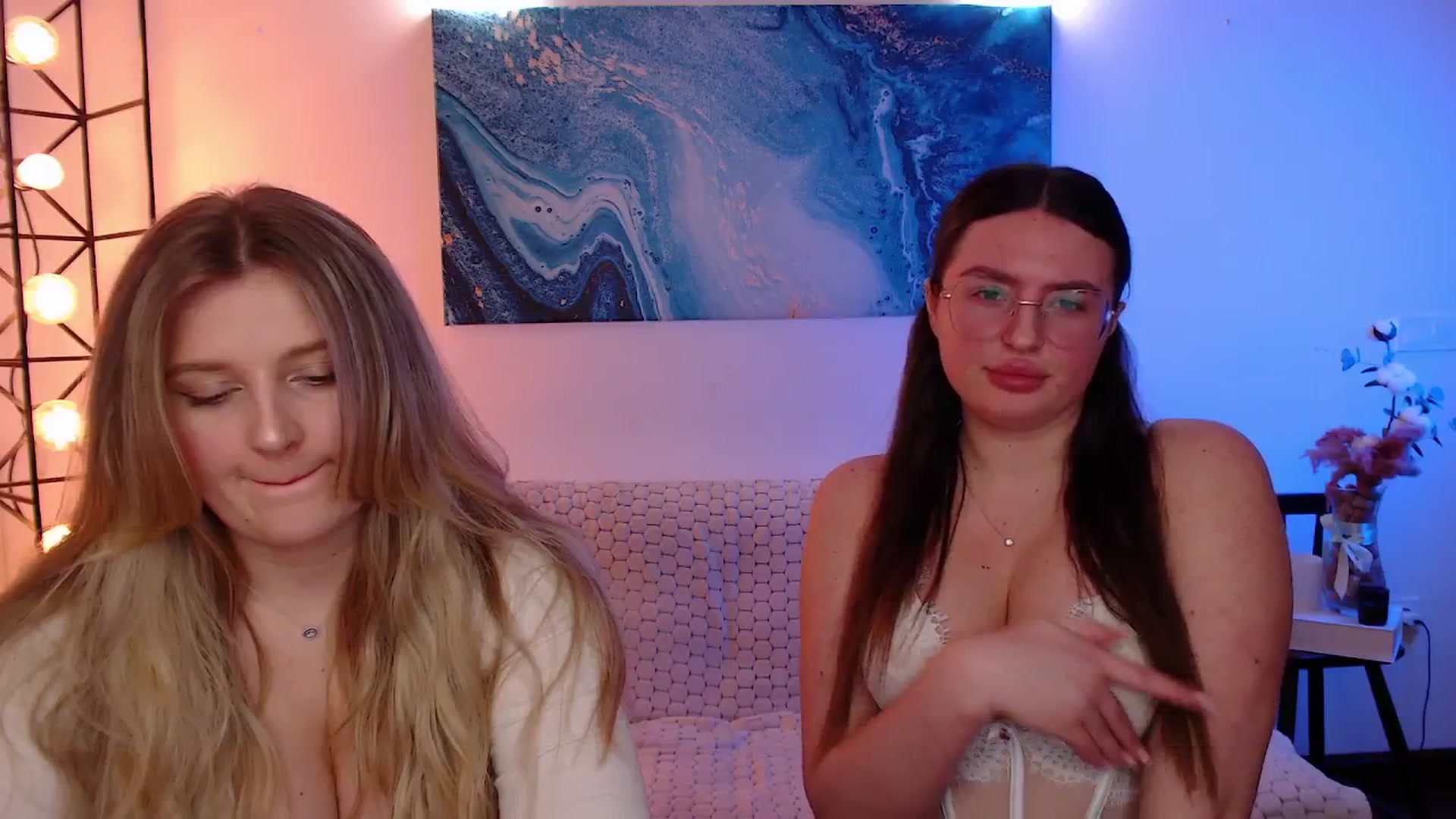 Gallery image thumbnail from Bless_Ass's myfreecams stream on, 12/09/2025, 11:44 image 16 of 20