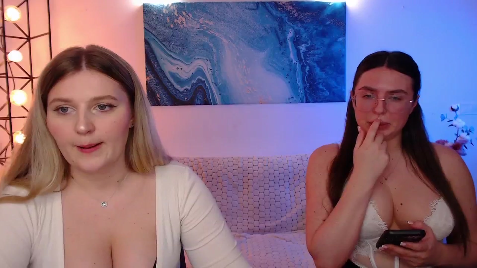 Gallery image thumbnail from Bless_Ass's myfreecams stream on, 12/09/2025, 17:05 image 14 of 20