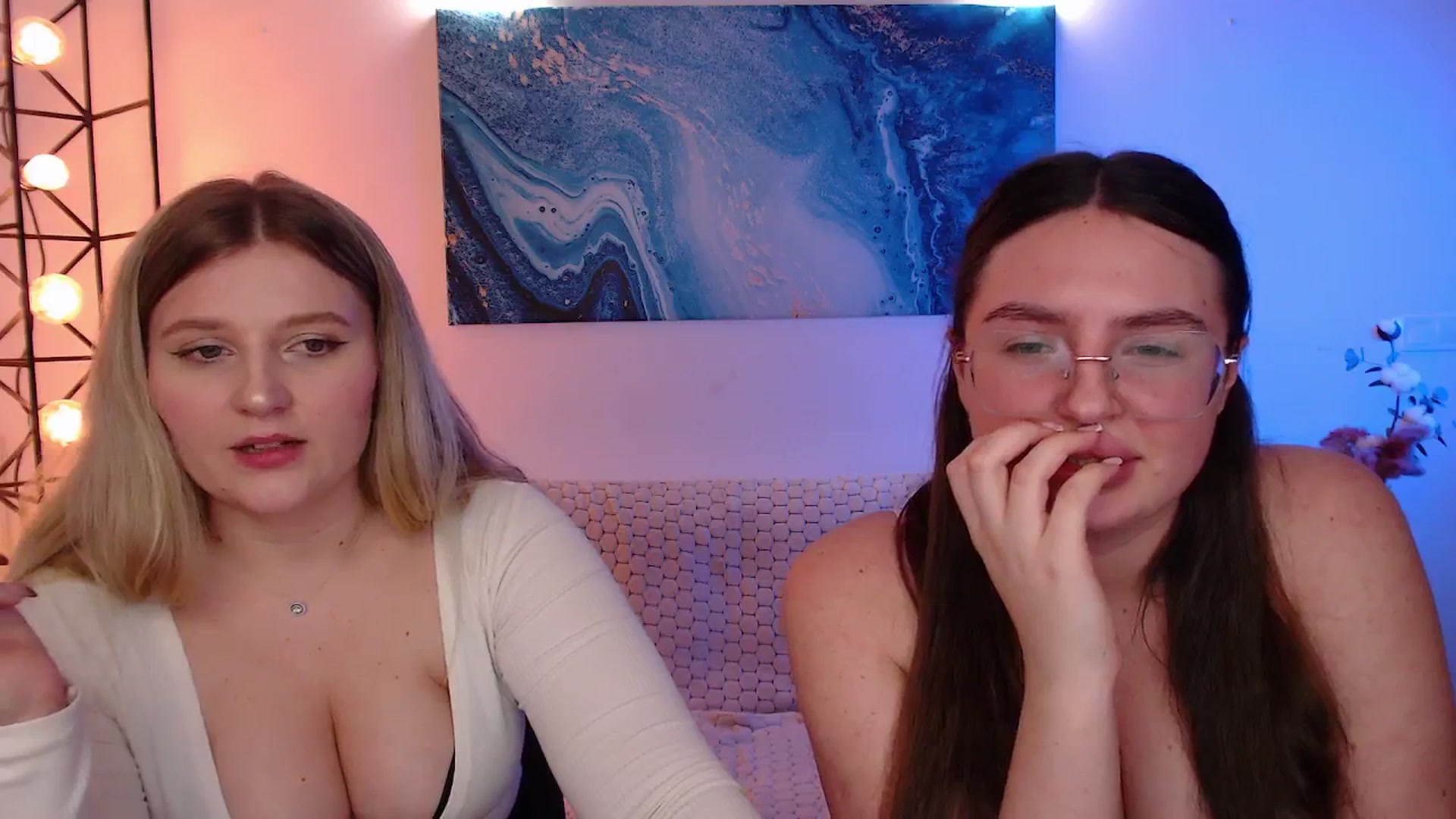 Gallery image thumbnail from Bless_Ass's myfreecams stream on, 12/09/2025, 17:05 image 4 of 20