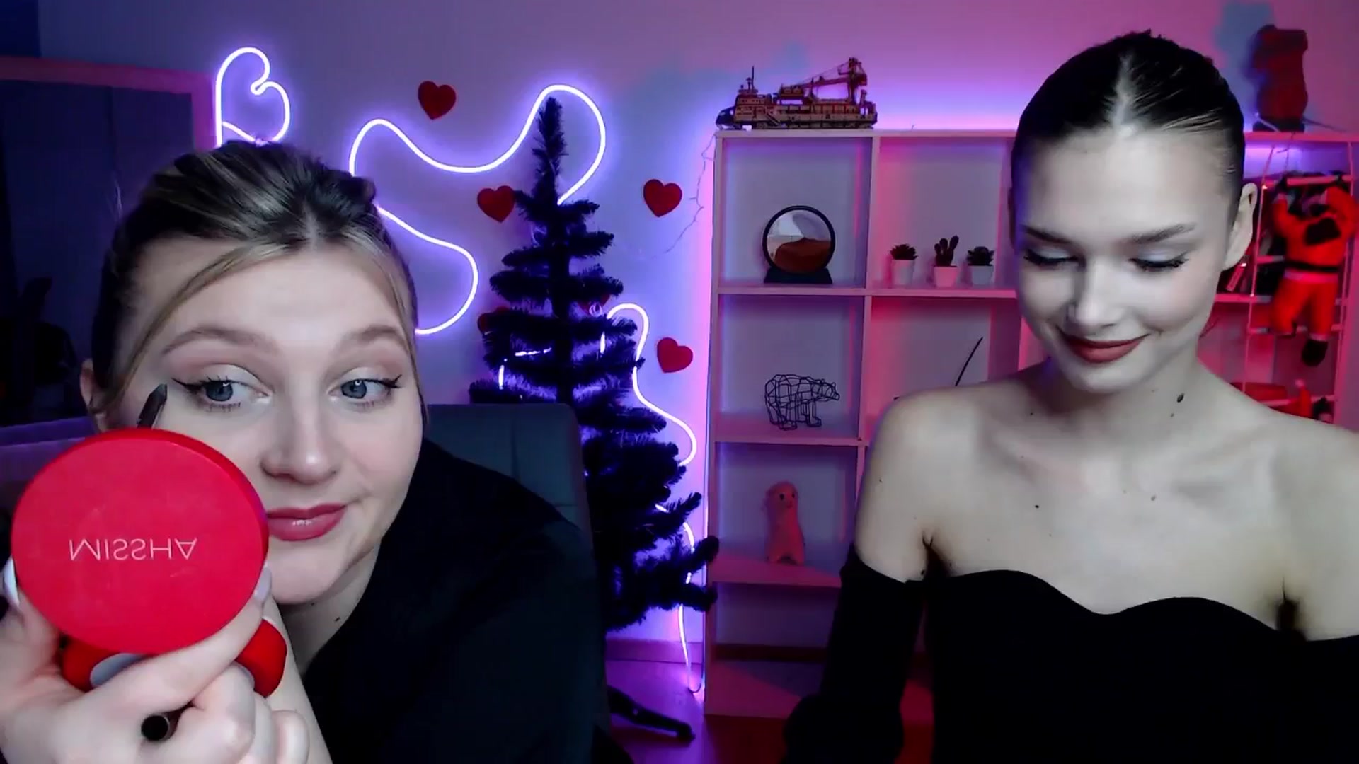Gallery image thumbnail from Bless_Ass's myfreecams stream on, 01/25/2026, 10:59 image 4 of 20