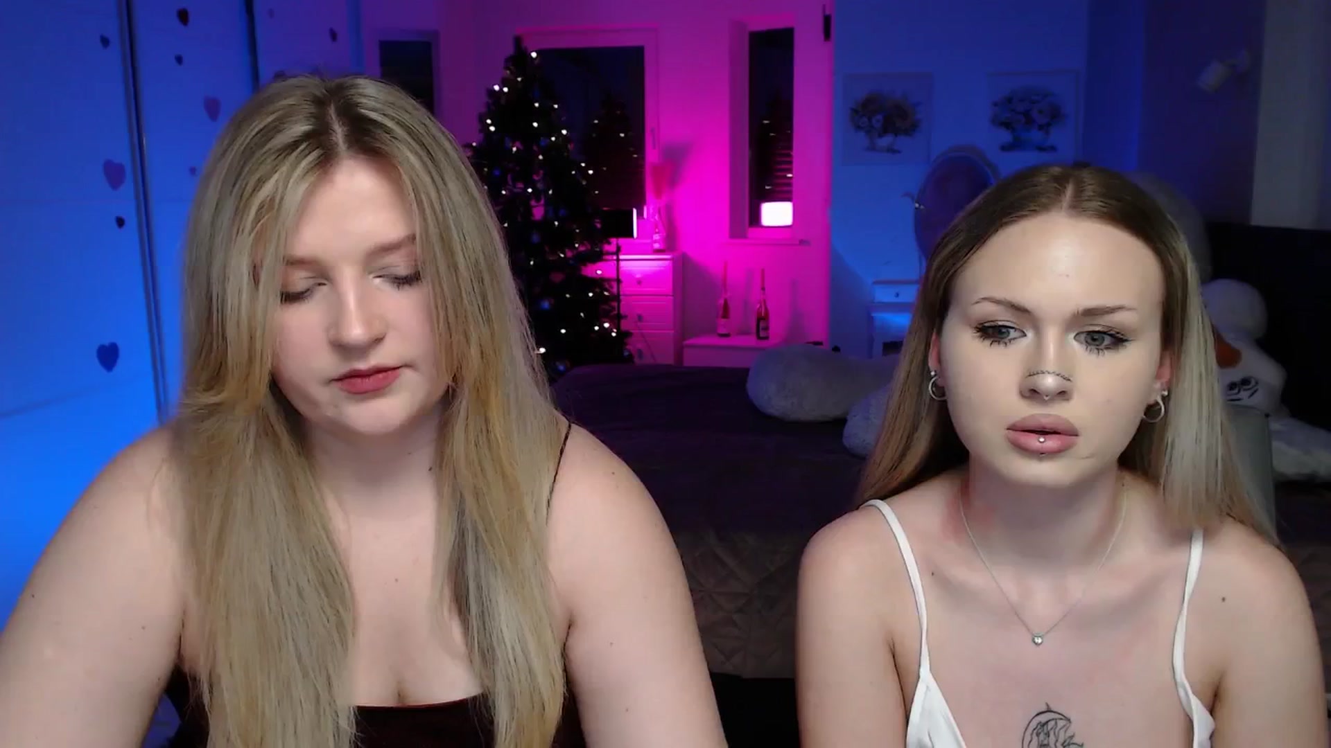 Gallery image thumbnail from Bless_Ass's myfreecams stream on, 01/28/2026, 10:28 image 16 of 20