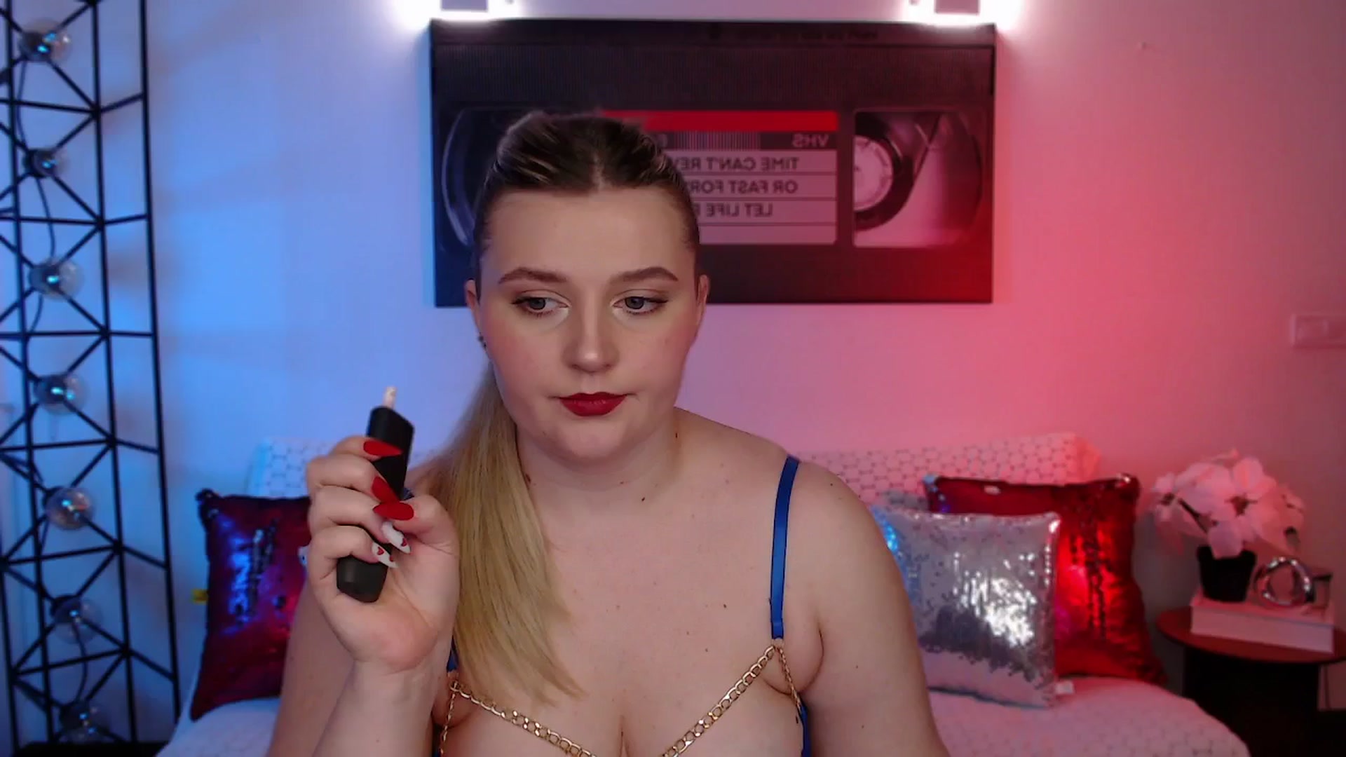 Gallery image thumbnail from Bless_Ass's myfreecams stream on, 02/25/2026, 12:38 image 15 of 20