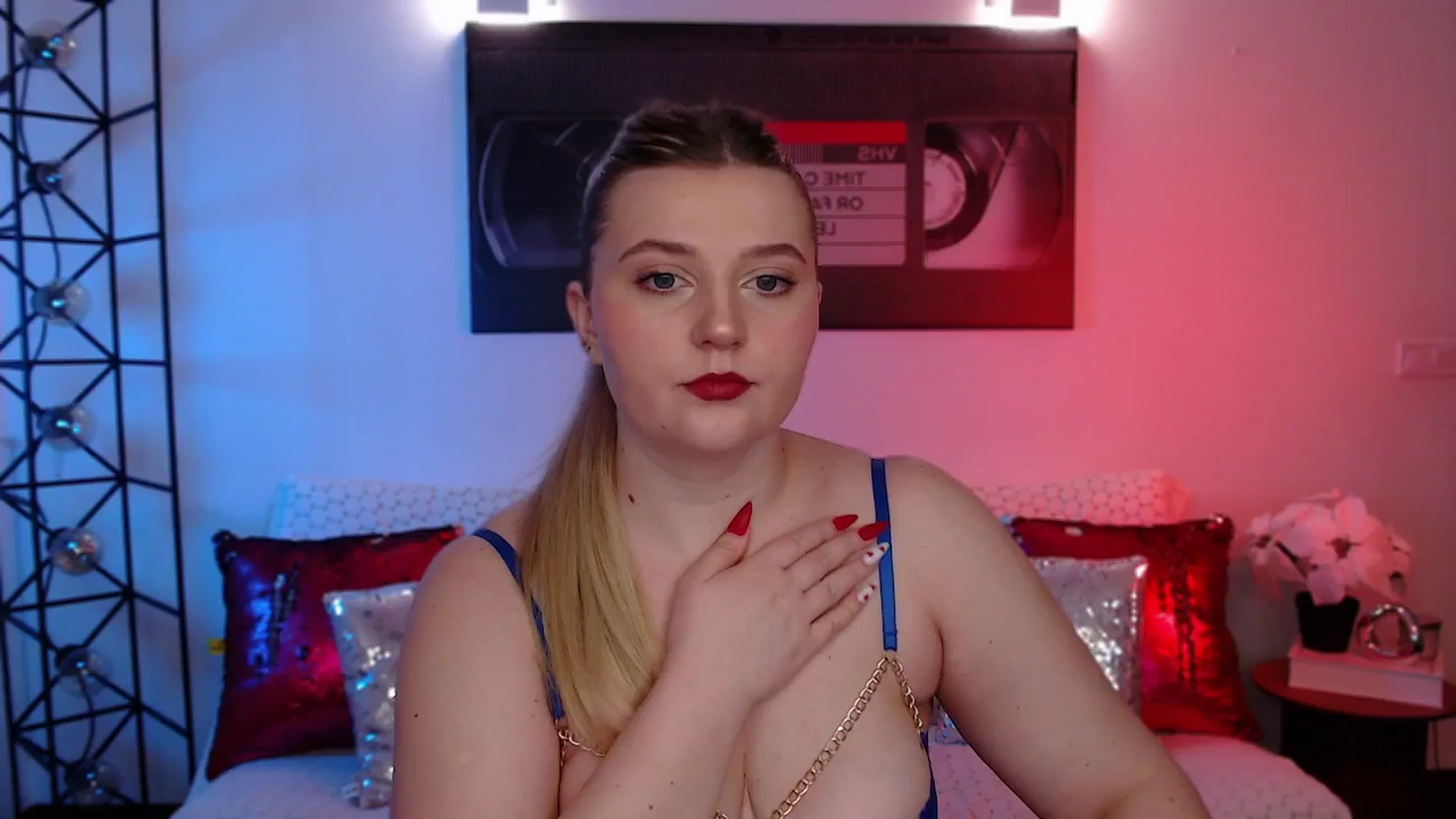 Gallery image thumbnail from Bless_Ass's myfreecams stream on, 02/25/2026, 12:38 image 1 of 20