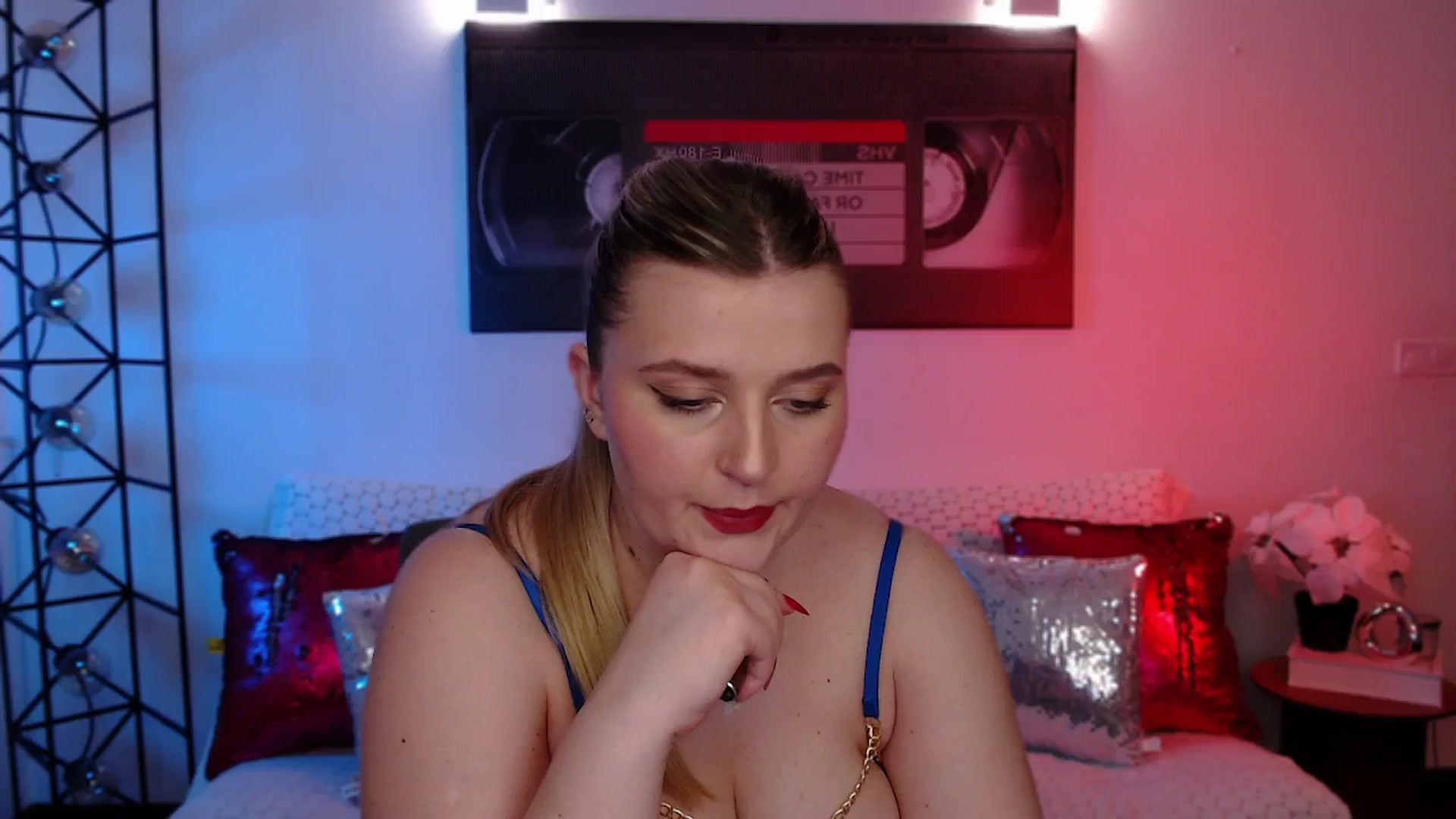 Gallery image thumbnail from Bless_Ass's myfreecams stream on, 02/25/2026, 14:31 image 18 of 20