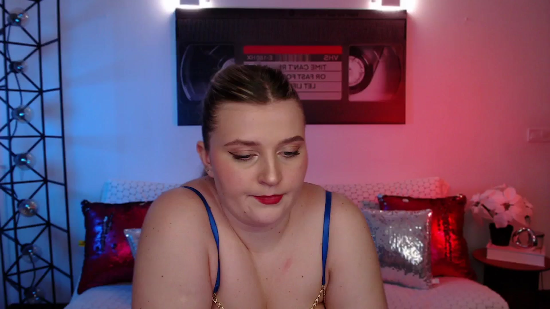 Gallery image thumbnail from Bless_Ass's myfreecams stream on, 02/25/2026, 17:17 image 19 of 20