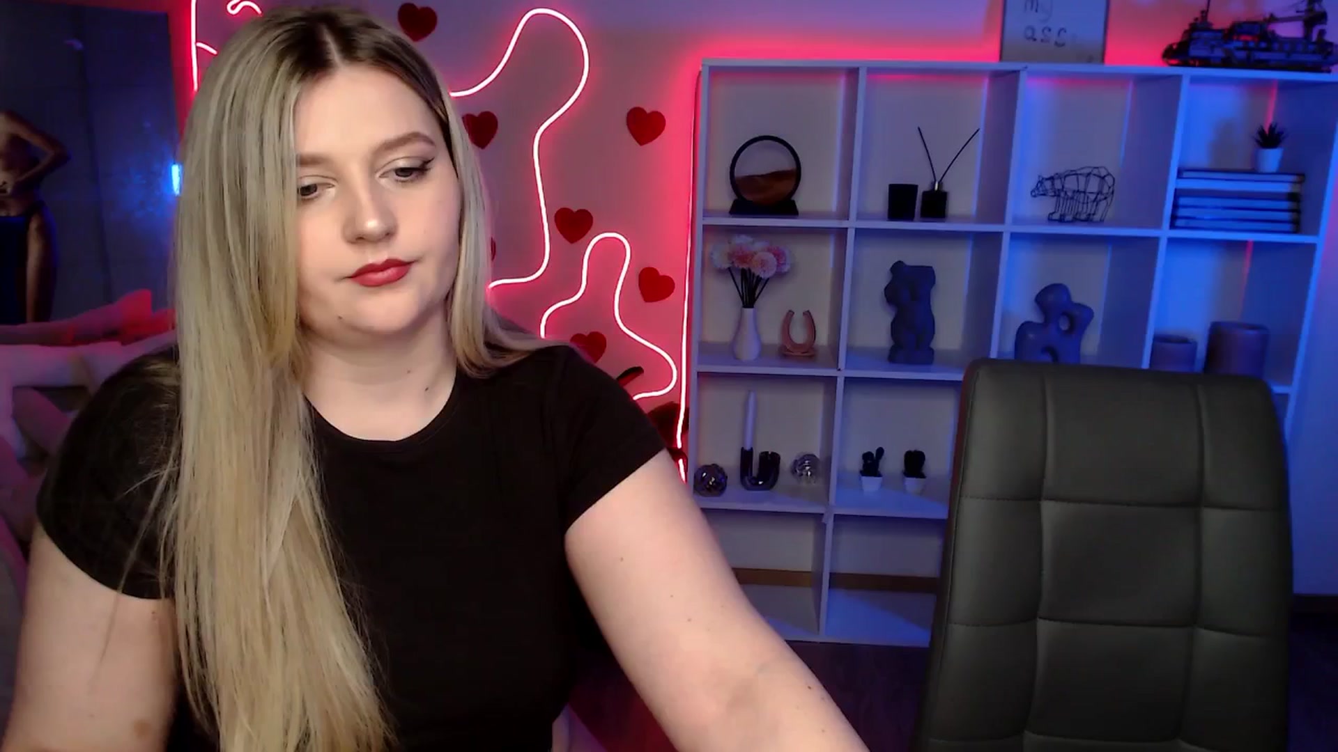 Gallery image thumbnail from Bless_Ass's myfreecams stream on, 03/04/2026, 14:07 image 16 of 20