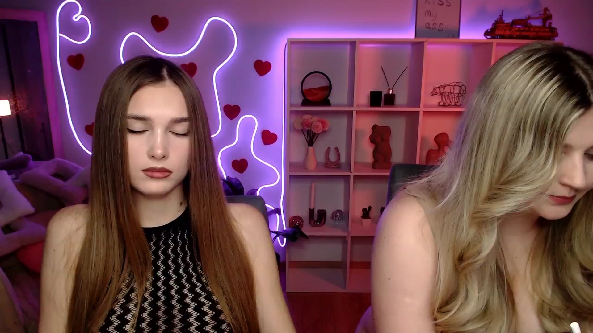 Gallery image thumbnail from Bless_Ass's myfreecams stream on, 03/06/2026, 11:08 image 17 of 20
