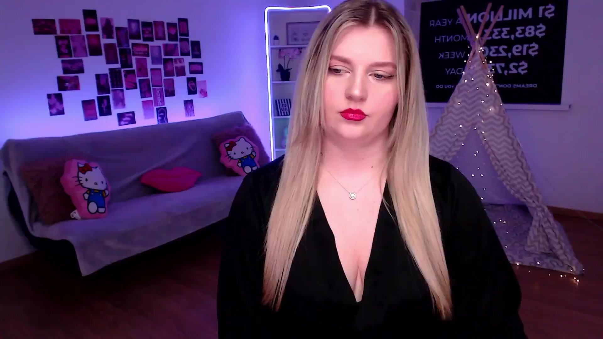 Gallery image thumbnail from Bless_Ass's myfreecams stream on, 03/12/2026, 12:37 image 18 of 20