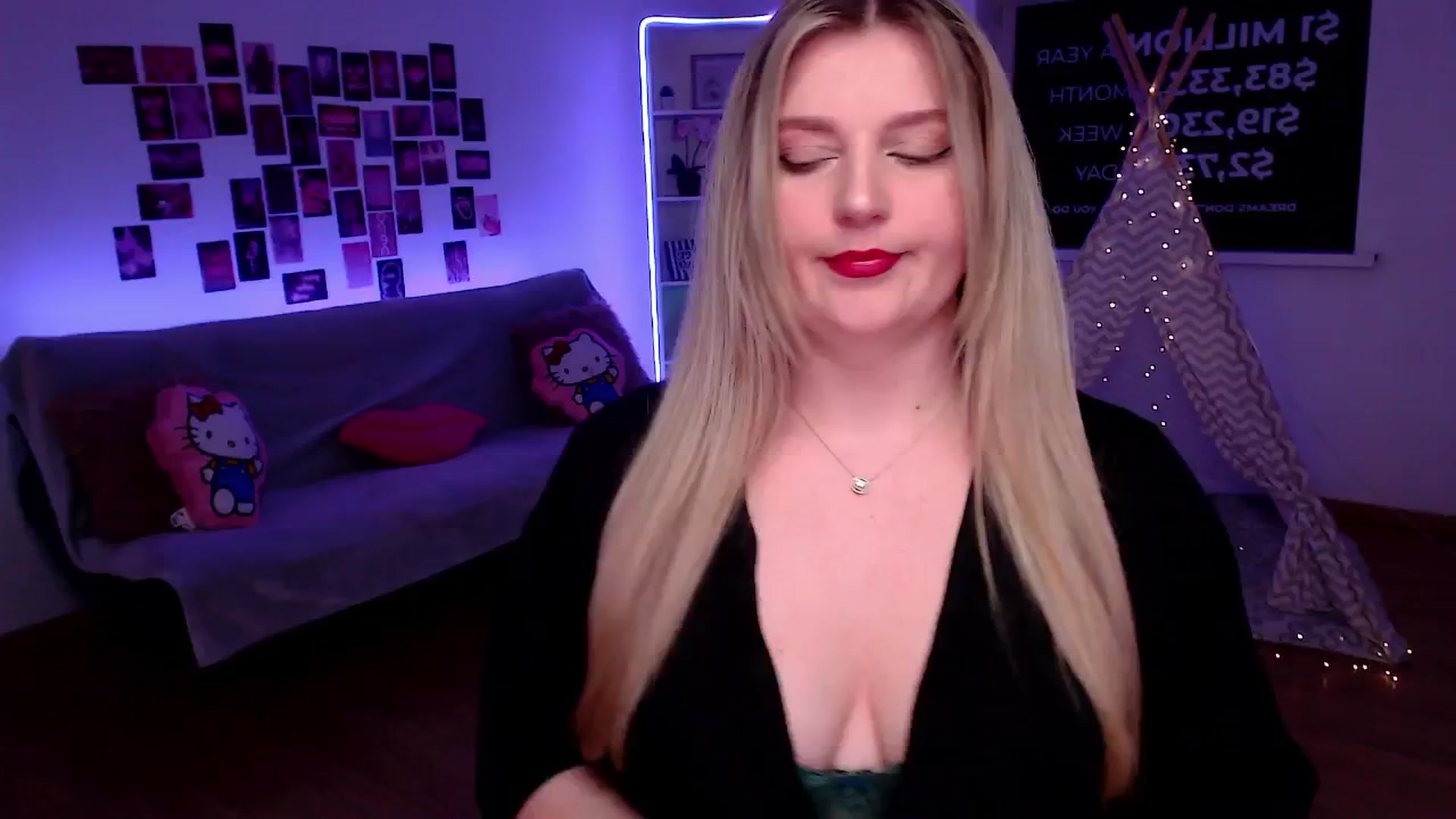 Gallery image thumbnail from Bless_Ass's myfreecams stream on, 03/12/2026, 12:37 image 16 of 20