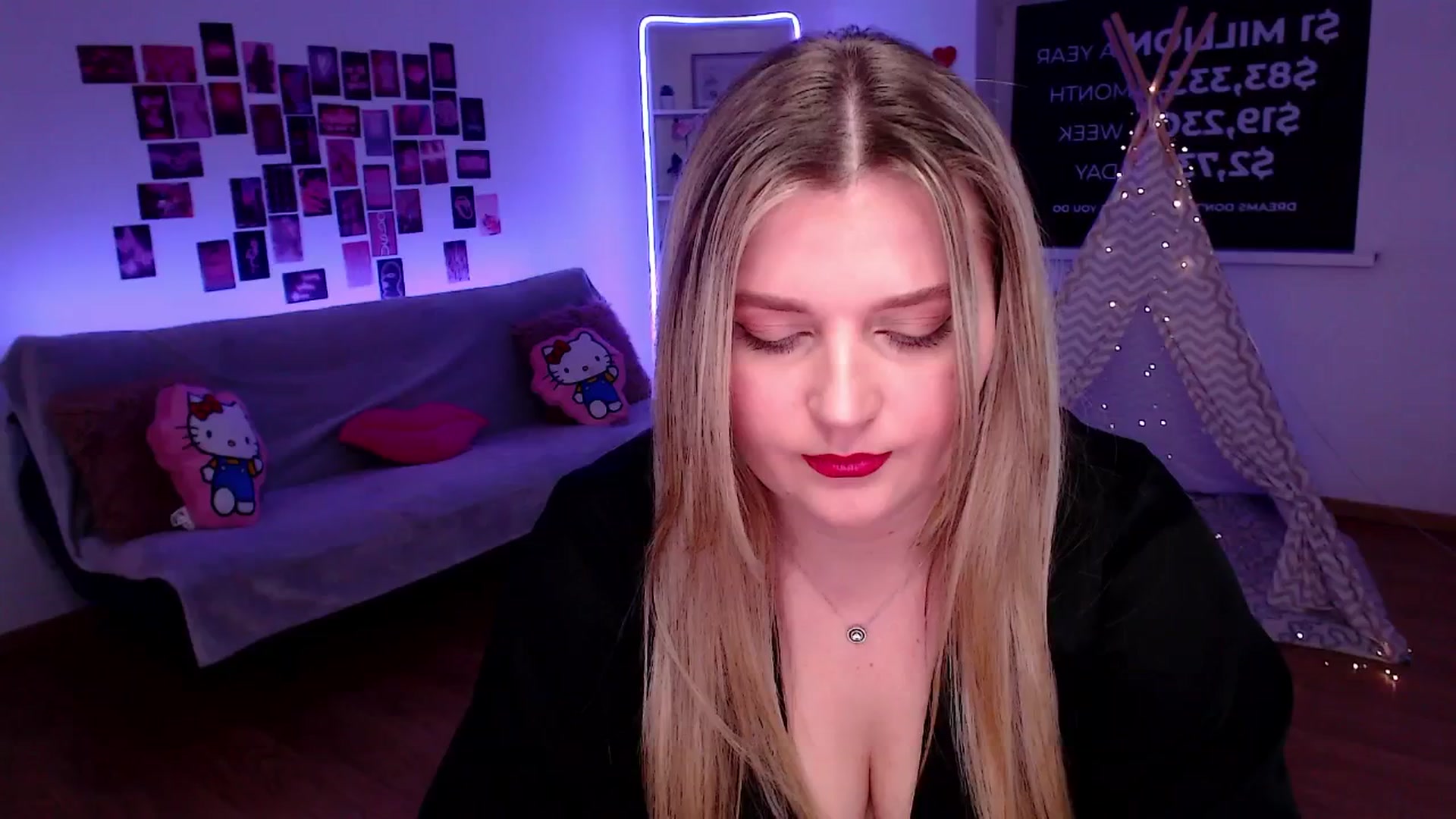 Gallery image thumbnail from Bless_Ass's myfreecams stream on, 03/12/2026, 12:37 image 17 of 20