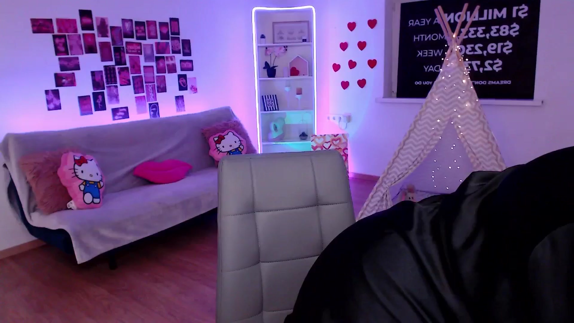Gallery image thumbnail from Bless_Ass's myfreecams stream on, 03/12/2026, 17:31 image 4 of 20