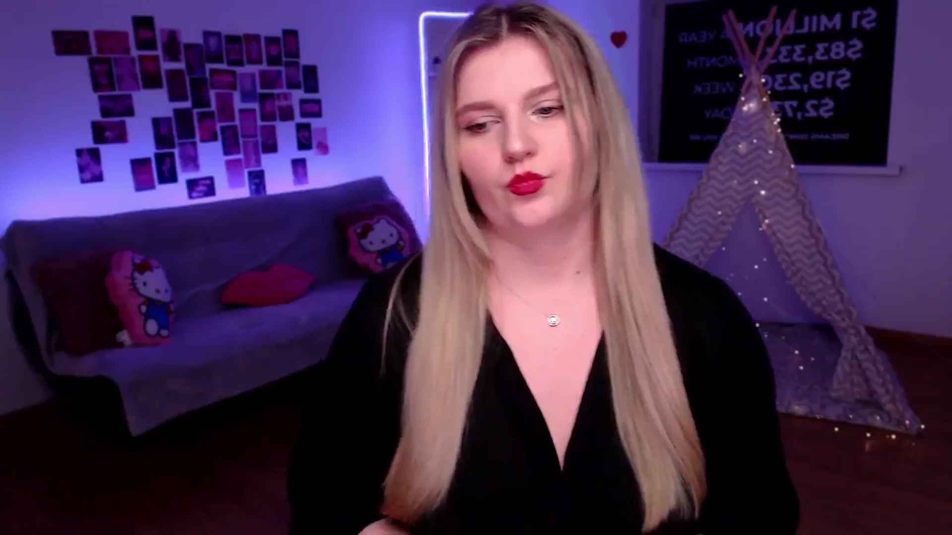 Gallery image thumbnail from Bless_Ass's myfreecams stream on, 03/12/2026, 17:31 image 17 of 20