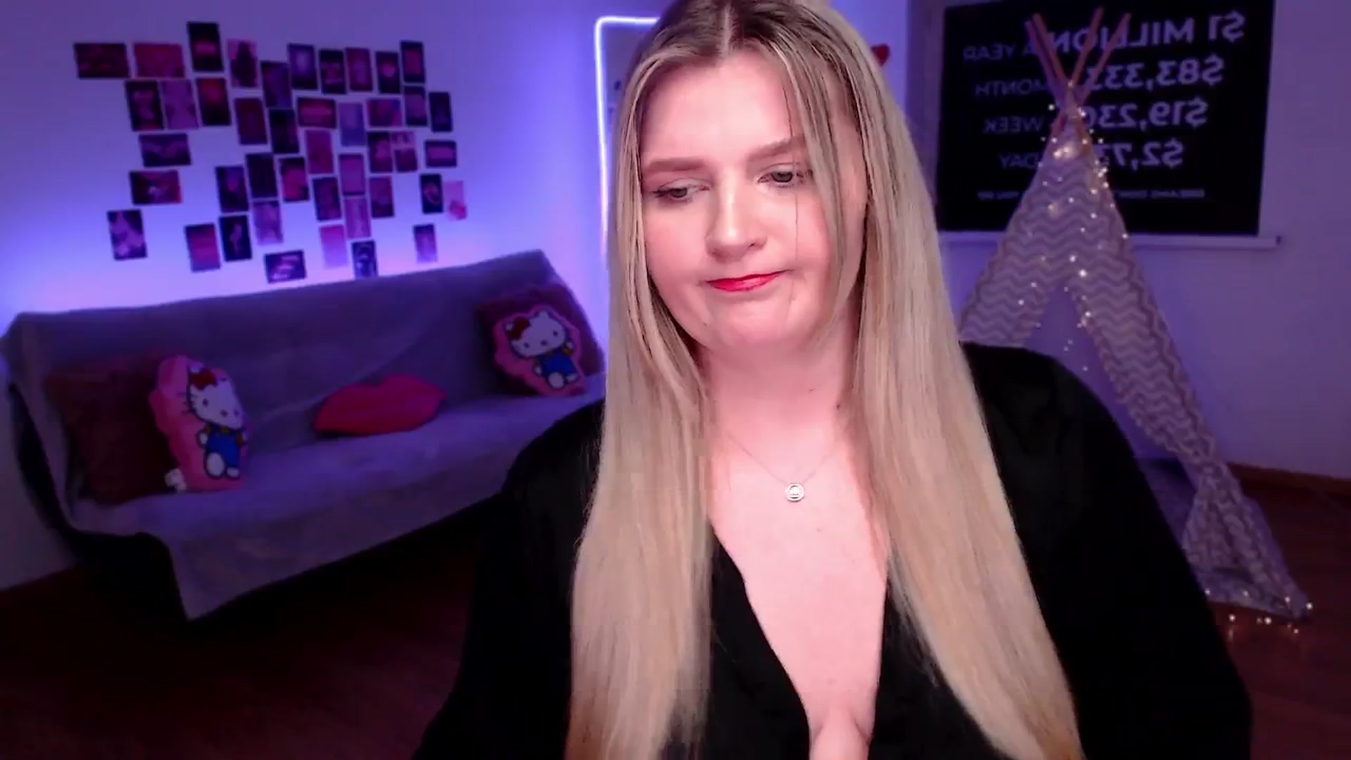 Gallery image thumbnail from Bless_Ass's myfreecams stream on, 03/12/2026, 17:31 image 14 of 20