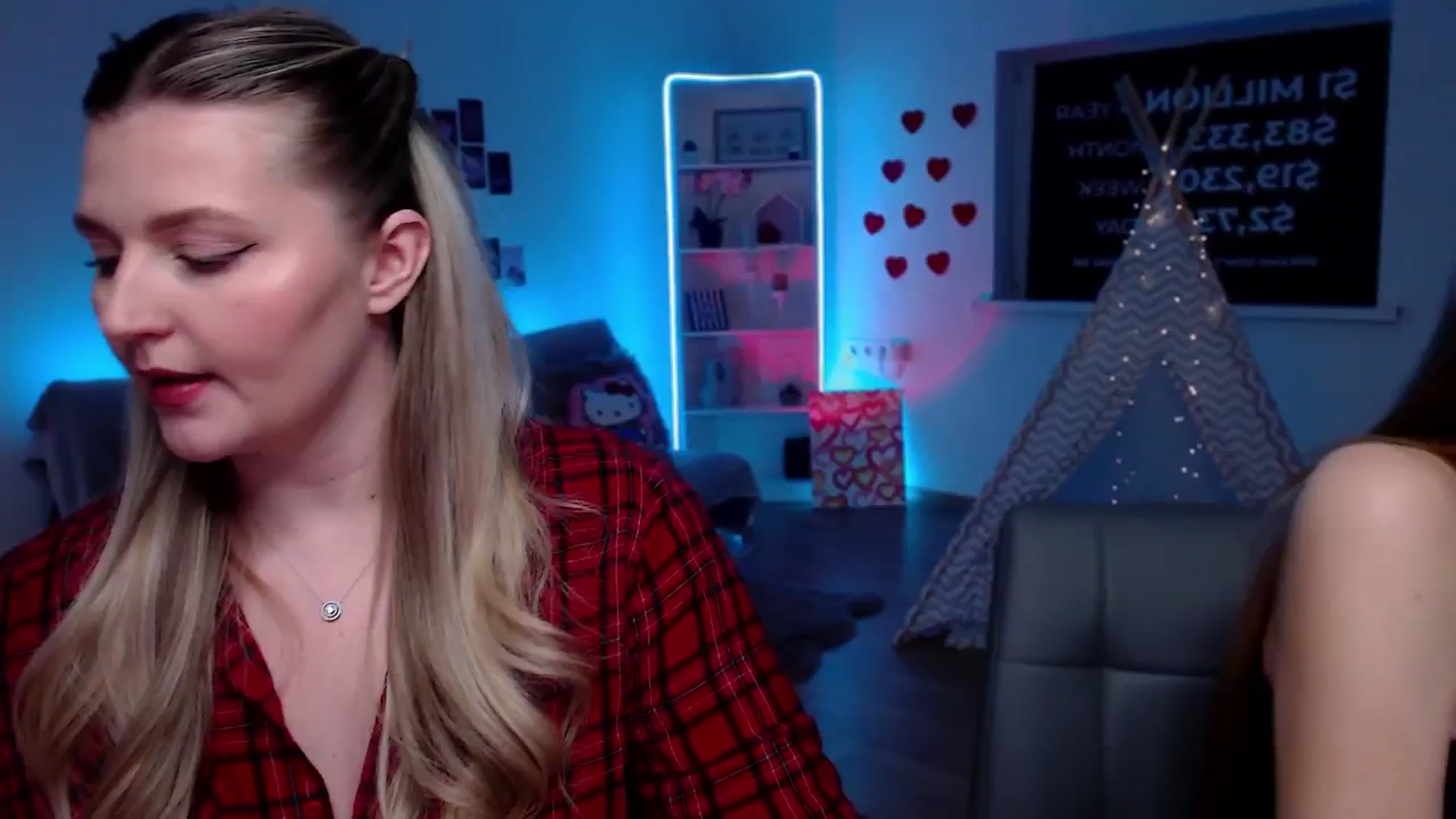 Gallery image thumbnail from Bless_Ass's myfreecams stream on, 03/17/2026, 12:53 image 12 of 20