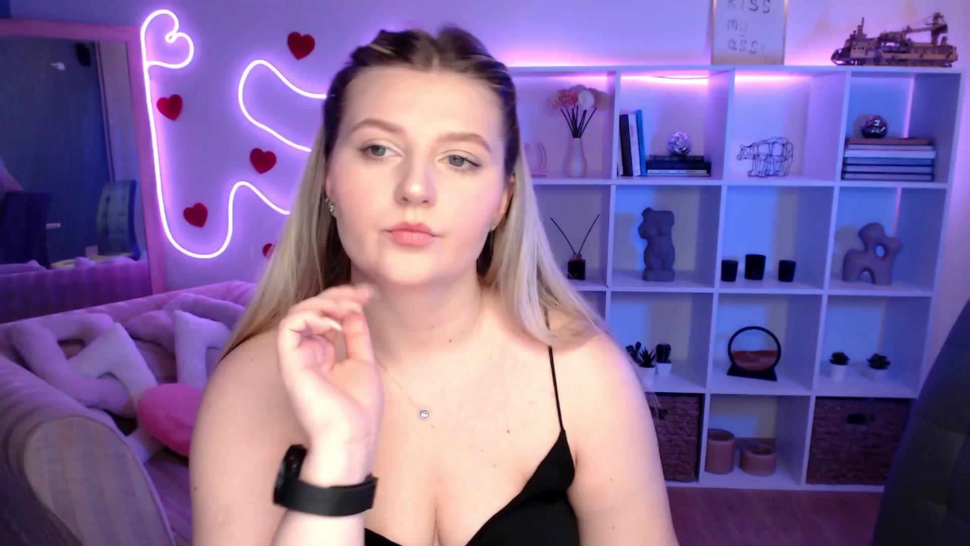 Gallery image thumbnail from Bless_Ass's myfreecams stream on, 03/21/2026, 11:19 image 20 of 20