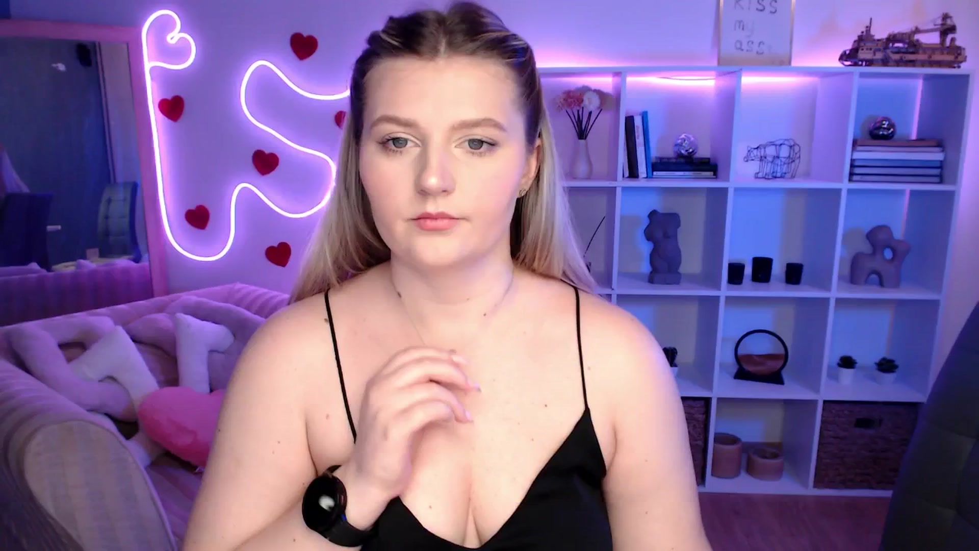Gallery image thumbnail from Bless_Ass's myfreecams stream on, 03/21/2026, 11:19 image 17 of 20
