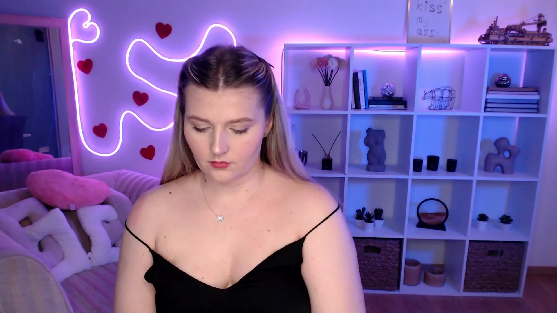 Gallery image thumbnail from Bless_Ass's myfreecams stream on, 03/21/2026, 14:46 image 1 of 20