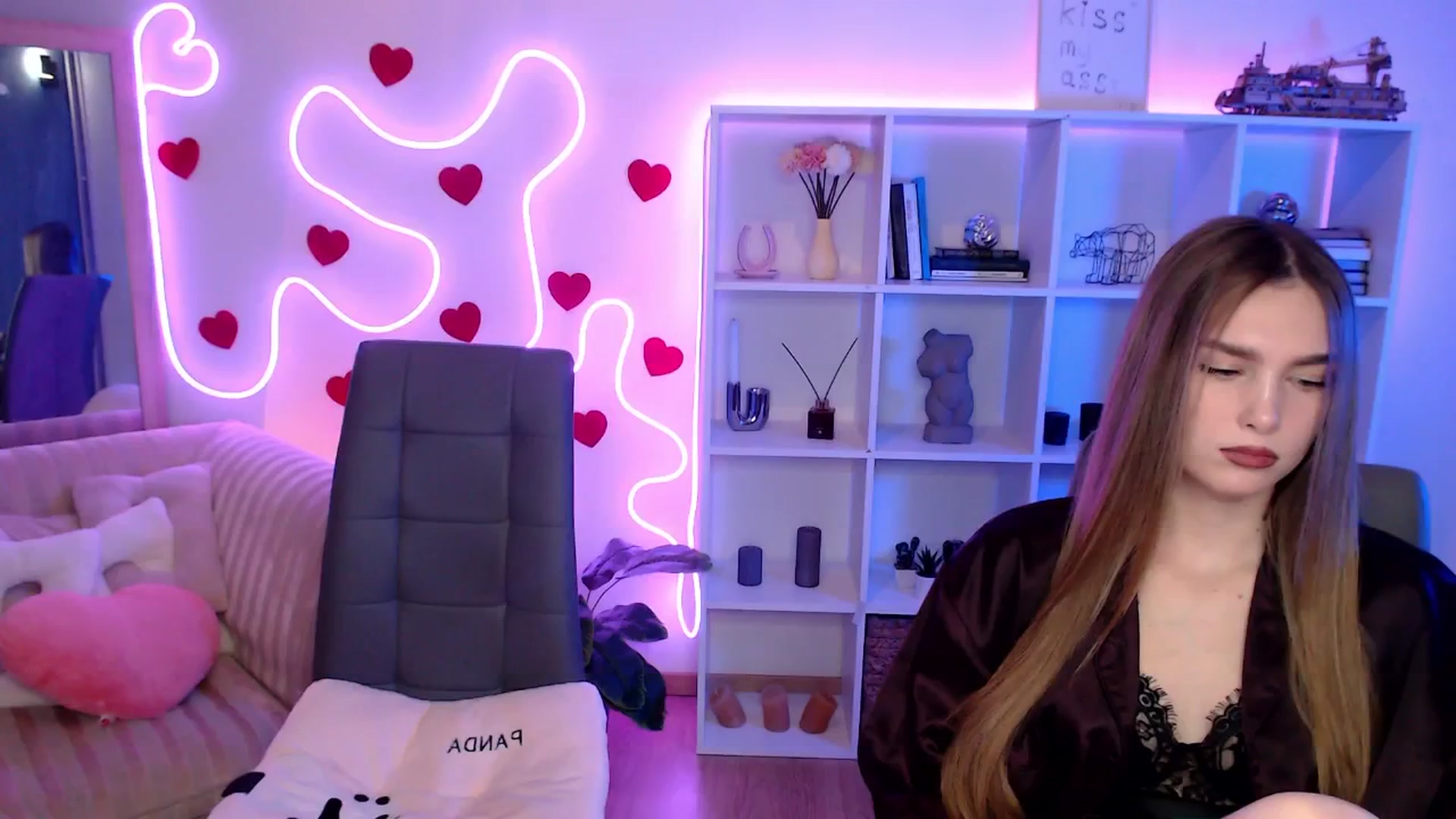 Gallery image thumbnail from Bless_Ass's myfreecams stream on, 03/25/2026, 12:32 image 20 of 20