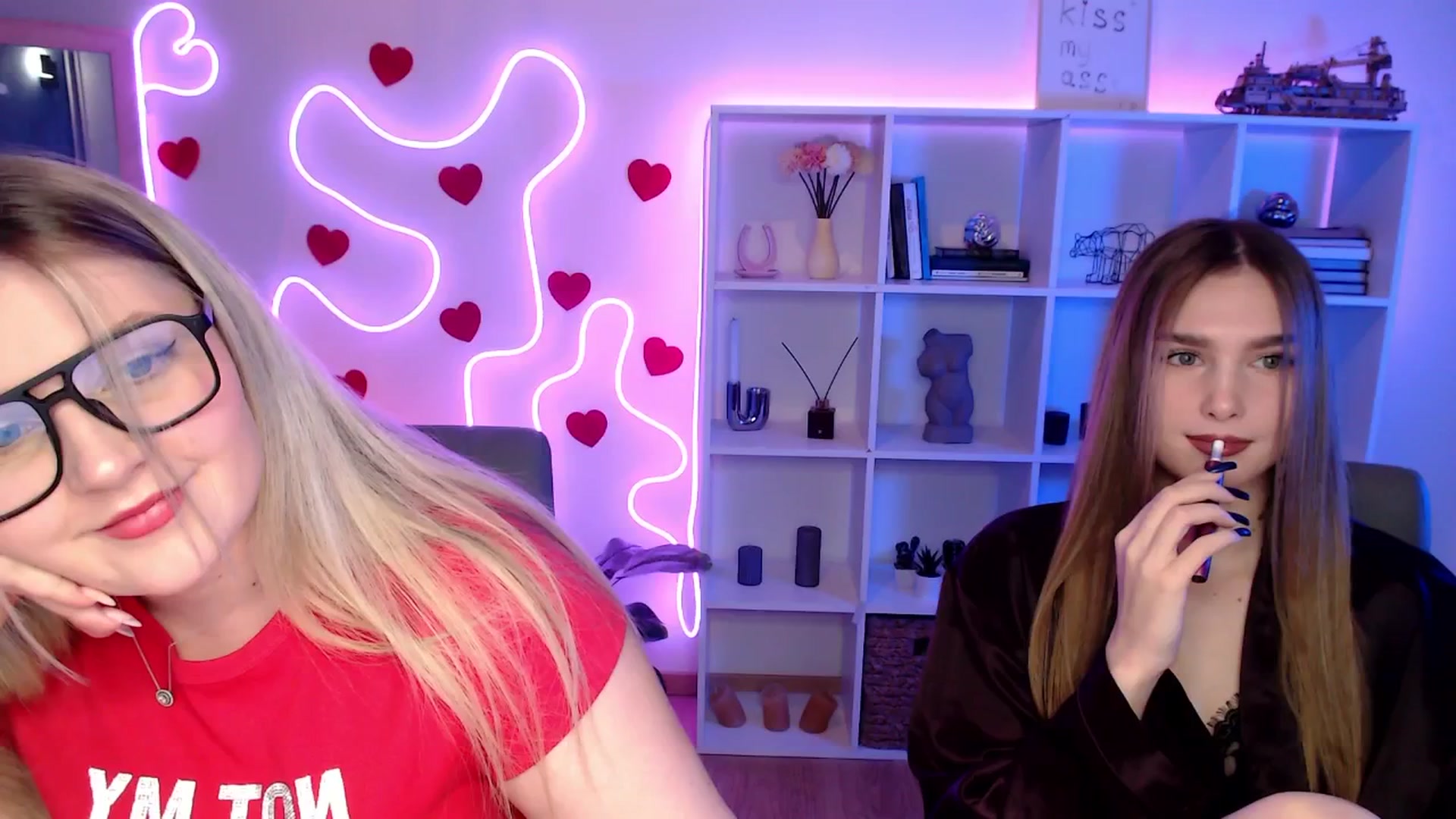 Gallery image thumbnail from Bless_Ass's myfreecams stream on, 03/25/2026, 12:32 image 18 of 20