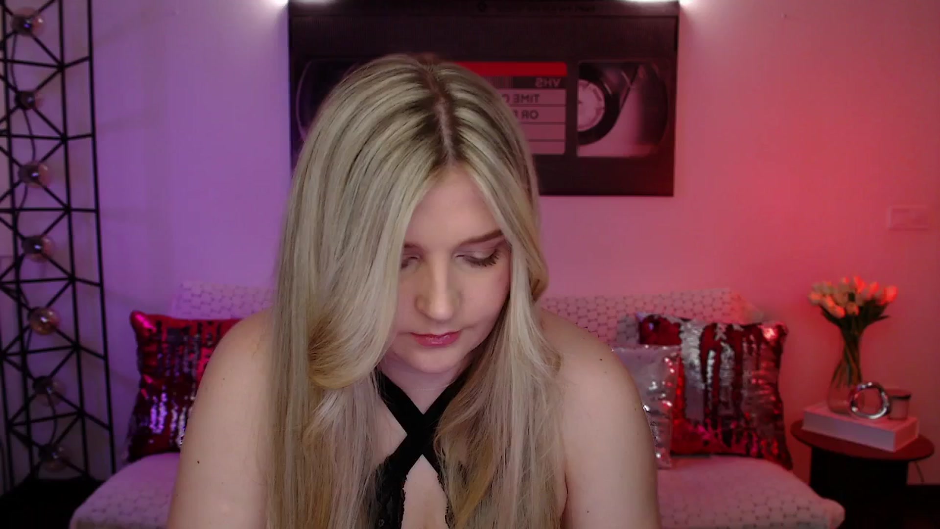 Gallery image thumbnail from Bless_Ass's myfreecams stream on, 04/21/2026, 11:46 image 7 of 20