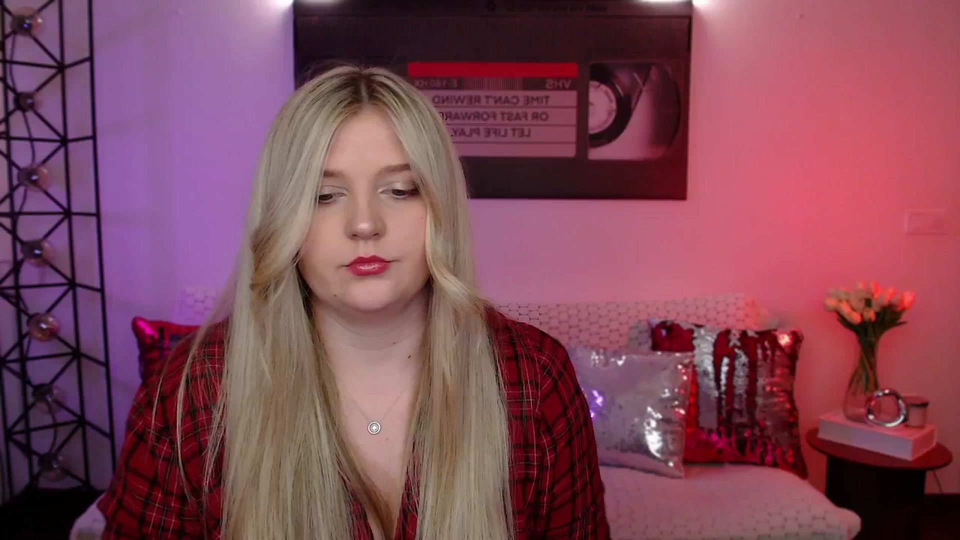 Gallery image thumbnail from Bless_Ass's myfreecams stream on, 04/21/2026, 15:55 image 4 of 20