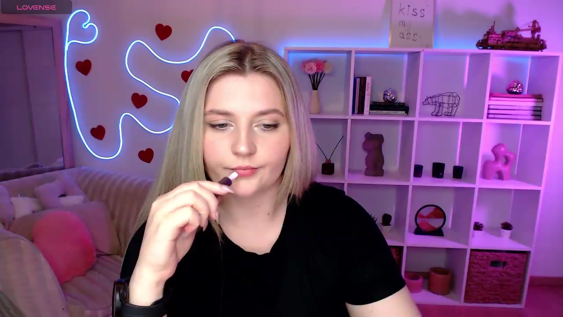 Gallery image thumbnail from Bless_Ass's myfreecams stream on, 05/31/2026, 12:31 image 20 of 20