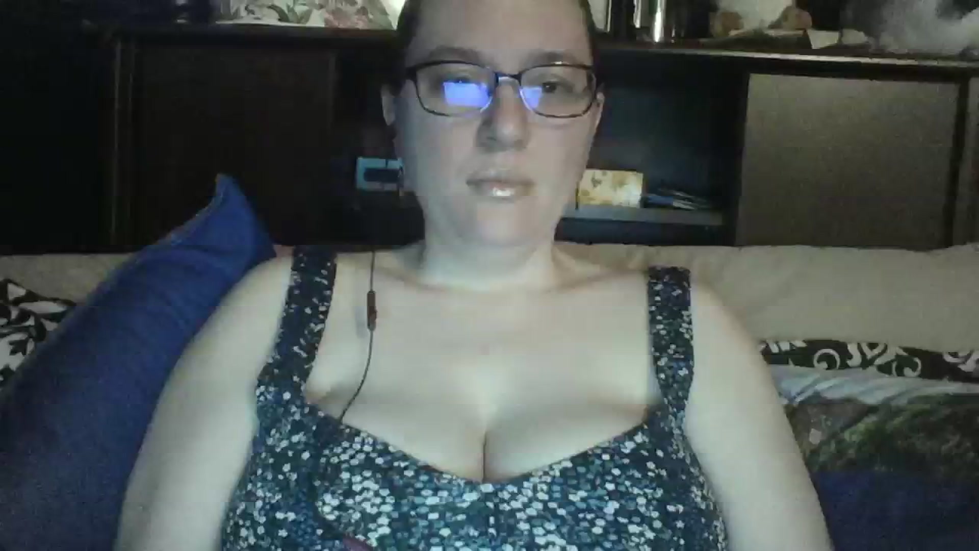 Gallery image thumbnail from BlessedKawaii's myfreecams stream on, 03/17/2024, 10:13 image 8 of 20