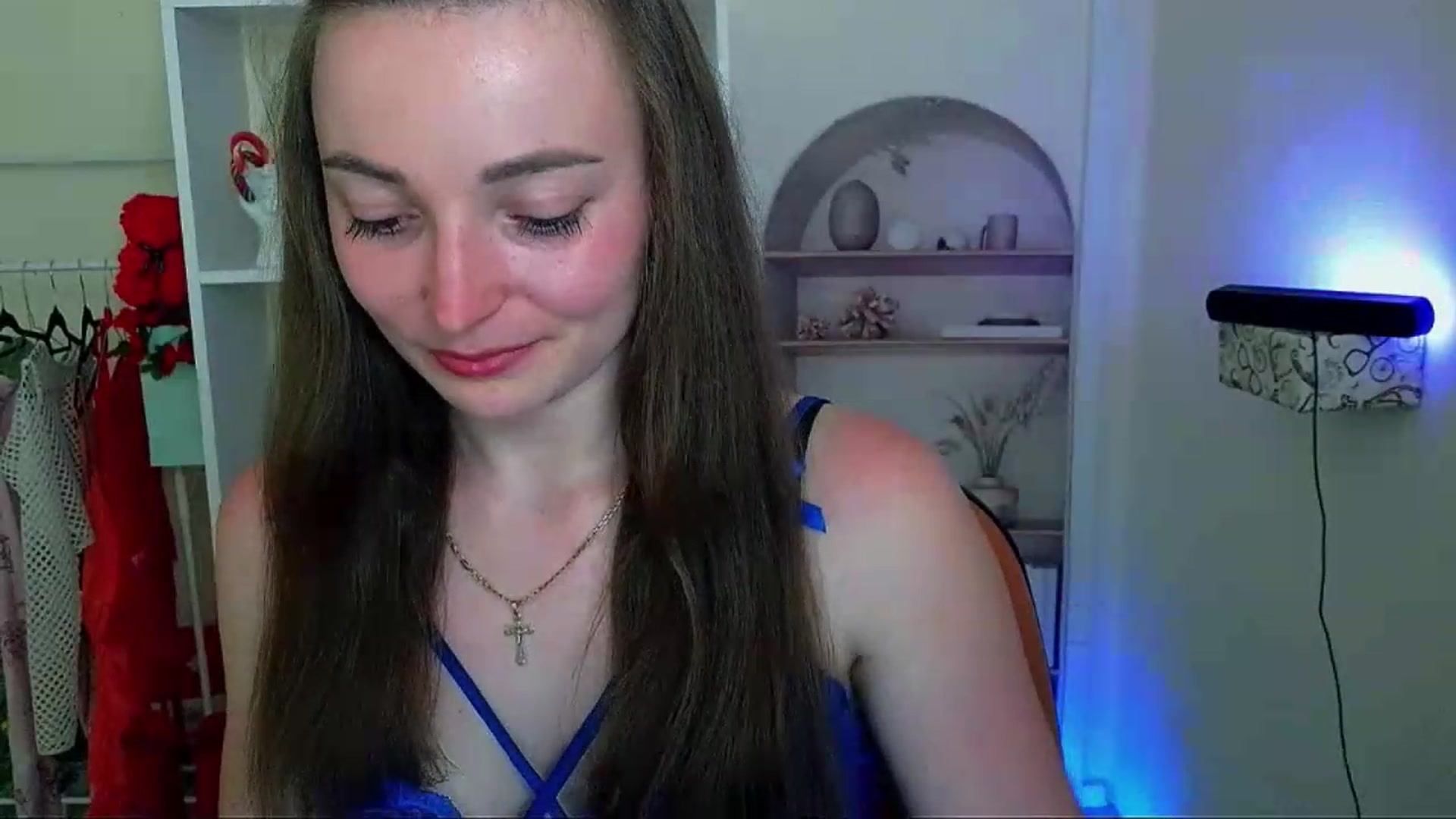 Gallery image thumbnail from Bliss_Val's myfreecams stream on, 06/06/2026, 17:40 image 6 of 20