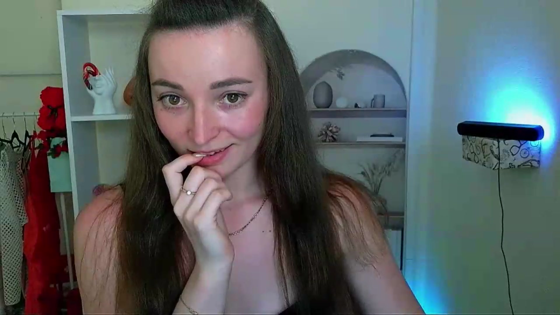 Gallery image thumbnail from Bliss_Val's myfreecams stream on, 06/08/2026, 19:35 image 15 of 20