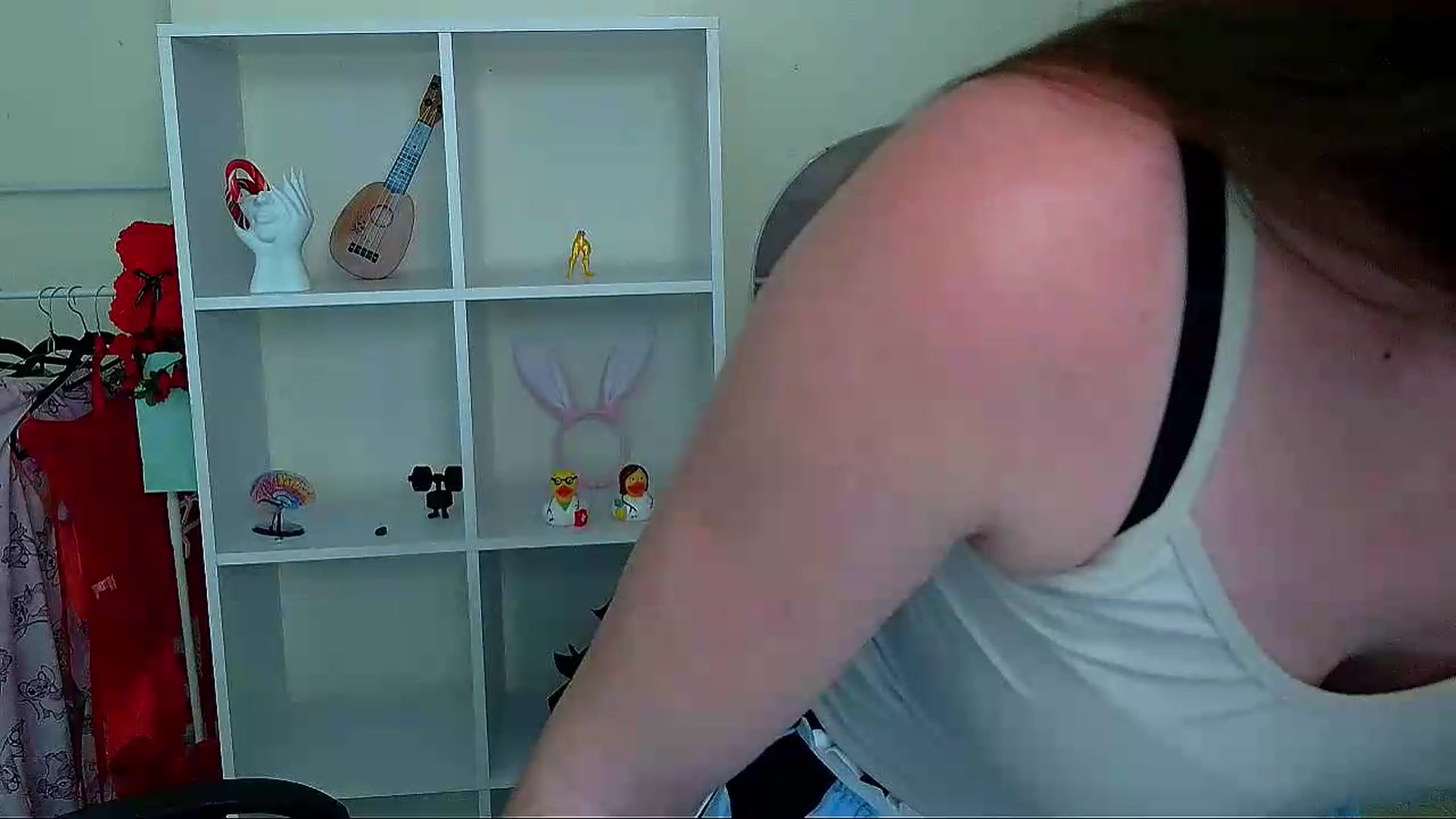 Gallery image thumbnail from Bliss_Val's myfreecams stream on, 06/16/2026, 11:02 image 13 of 20