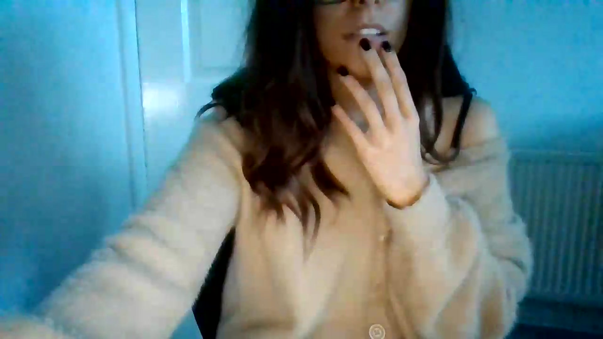 Gallery image thumbnail from Blo55om's myfreecams stream on, 09/21/2026, 18:05 image 16 of 20