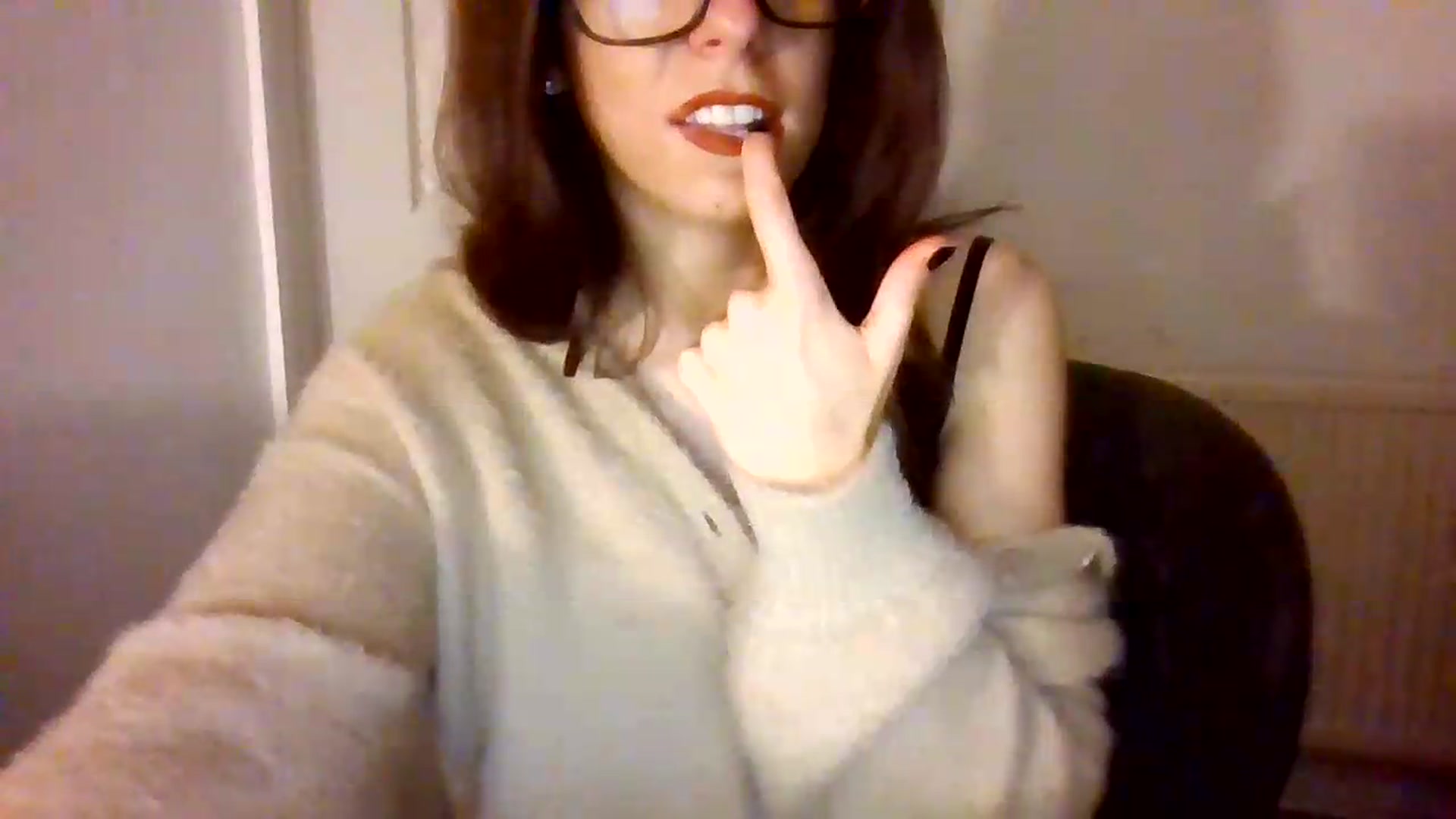 Gallery image thumbnail from Blo55om's myfreecams stream on, 09/21/2026, 21:50 image 6 of 20