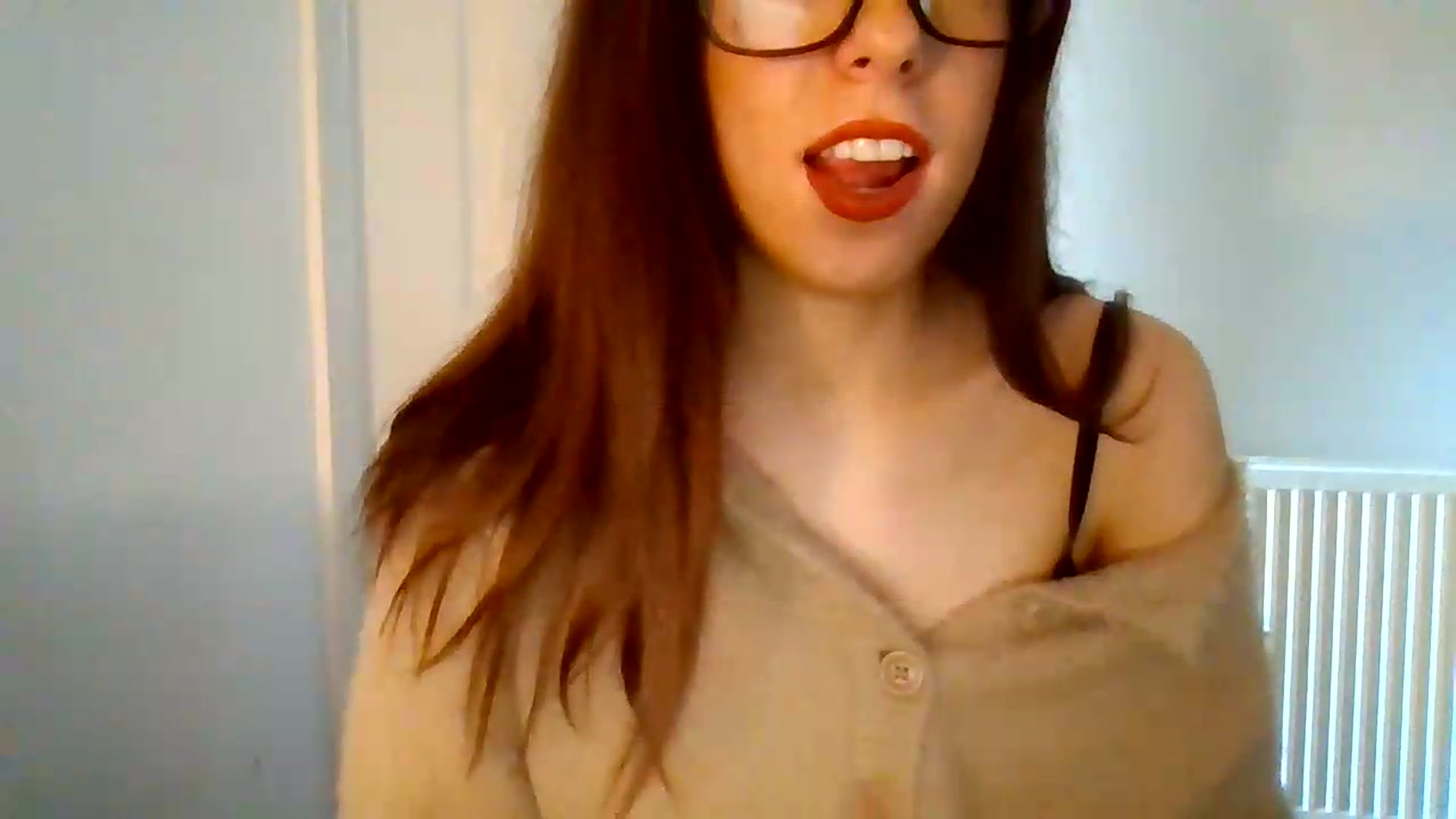 Gallery image thumbnail from Blo55om's myfreecams stream on, 09/22/2026, 15:40 image 15 of 20
