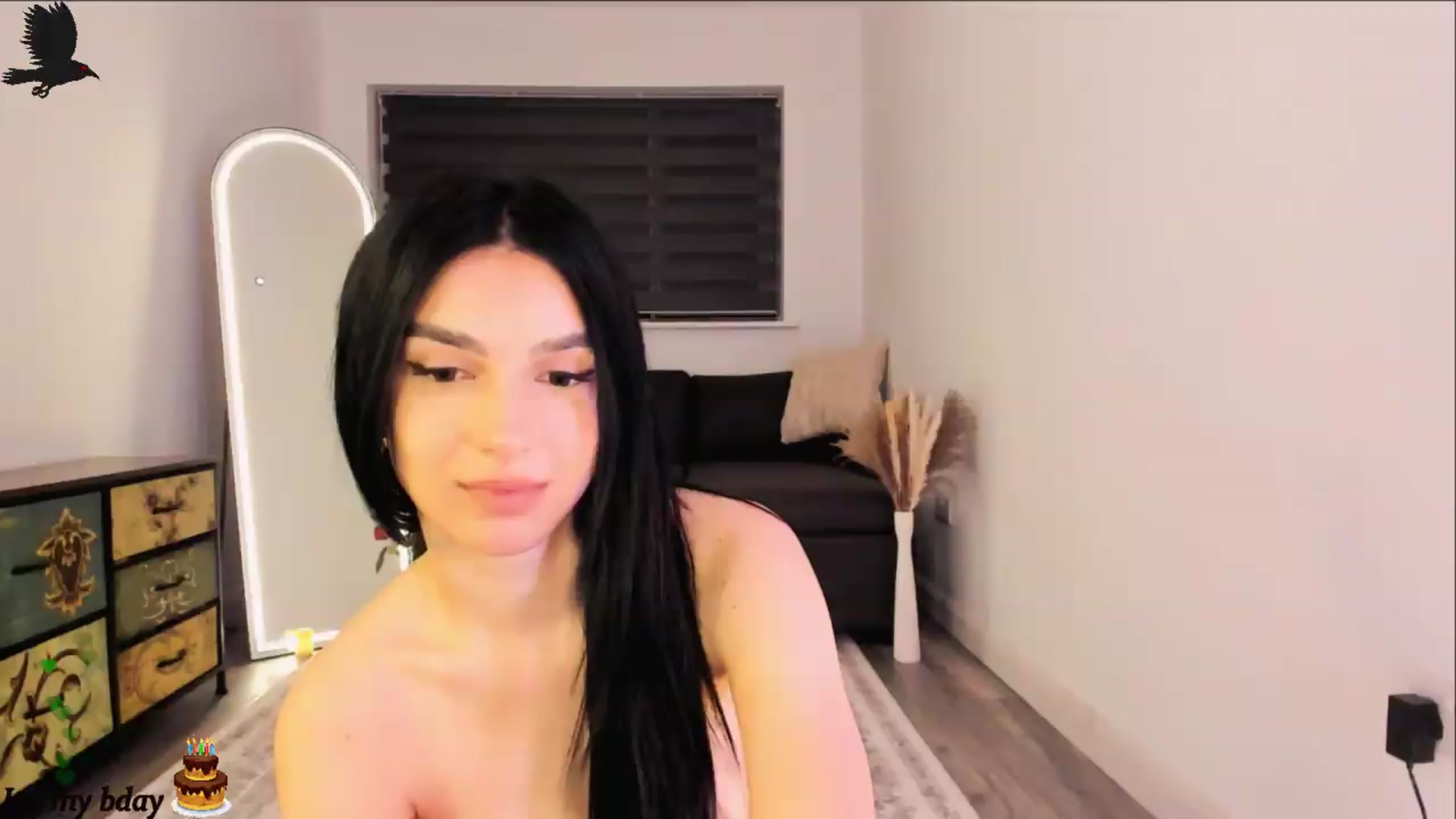 Gallery image thumbnail from Blodraven's myfreecams stream on, 05/30/2026, 03:26 image 17 of 20