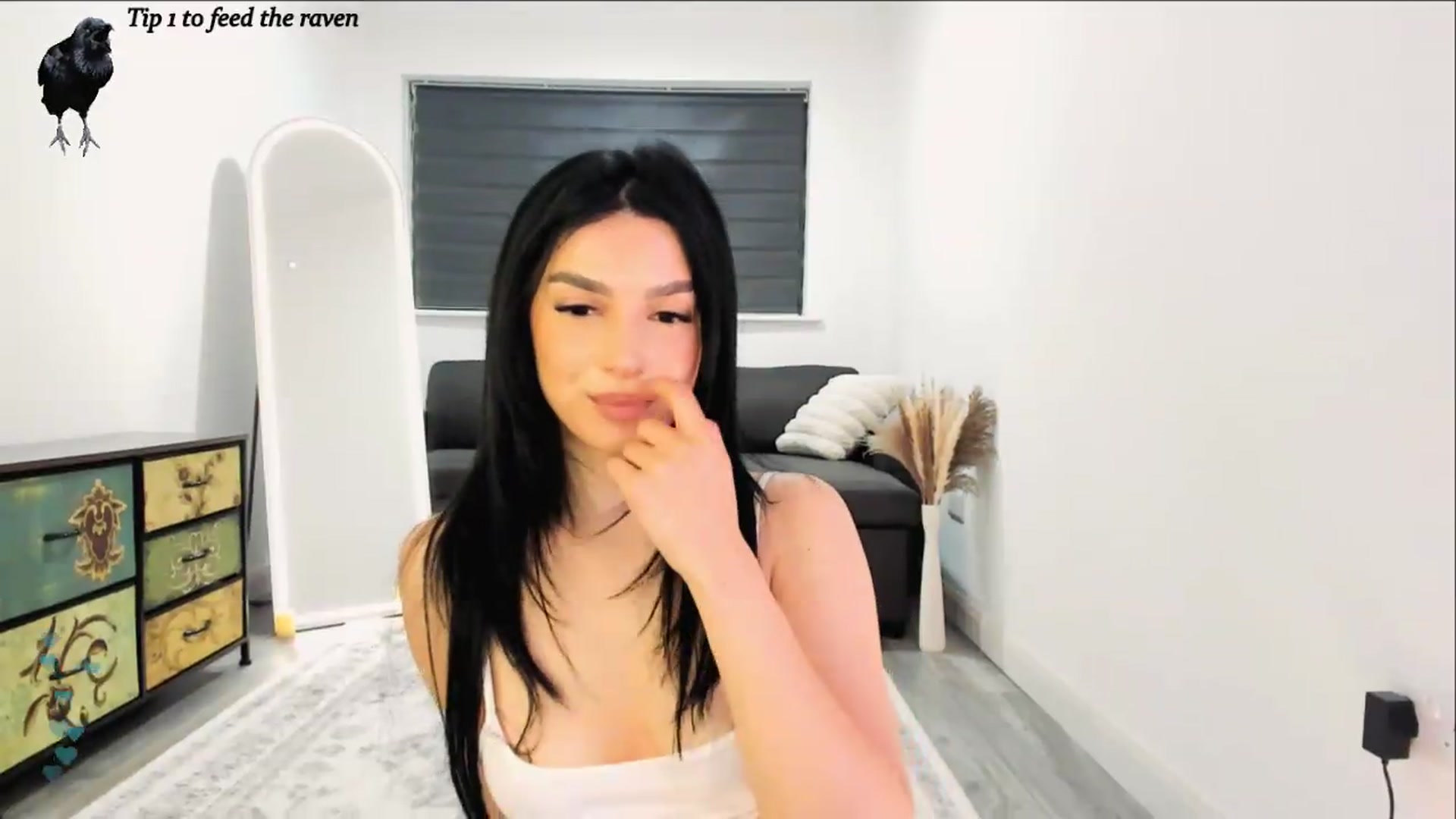 Gallery image thumbnail from Blodraven's myfreecams stream on, 06/13/2026, 24:45 image 12 of 20