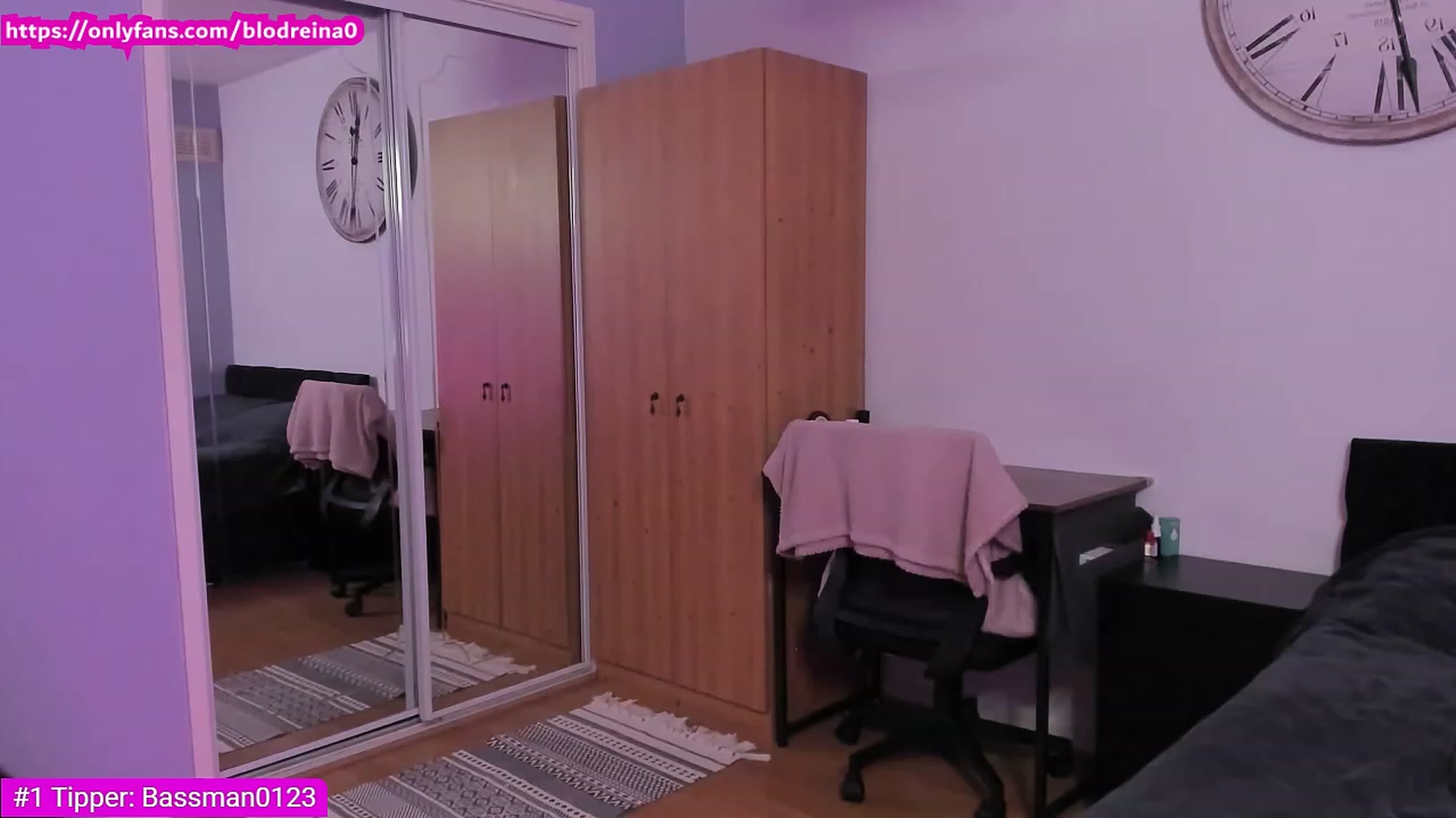 Gallery image thumbnail from Blodreina's myfreecams stream on, 08/17/2023, 24:02 image 5 of 20