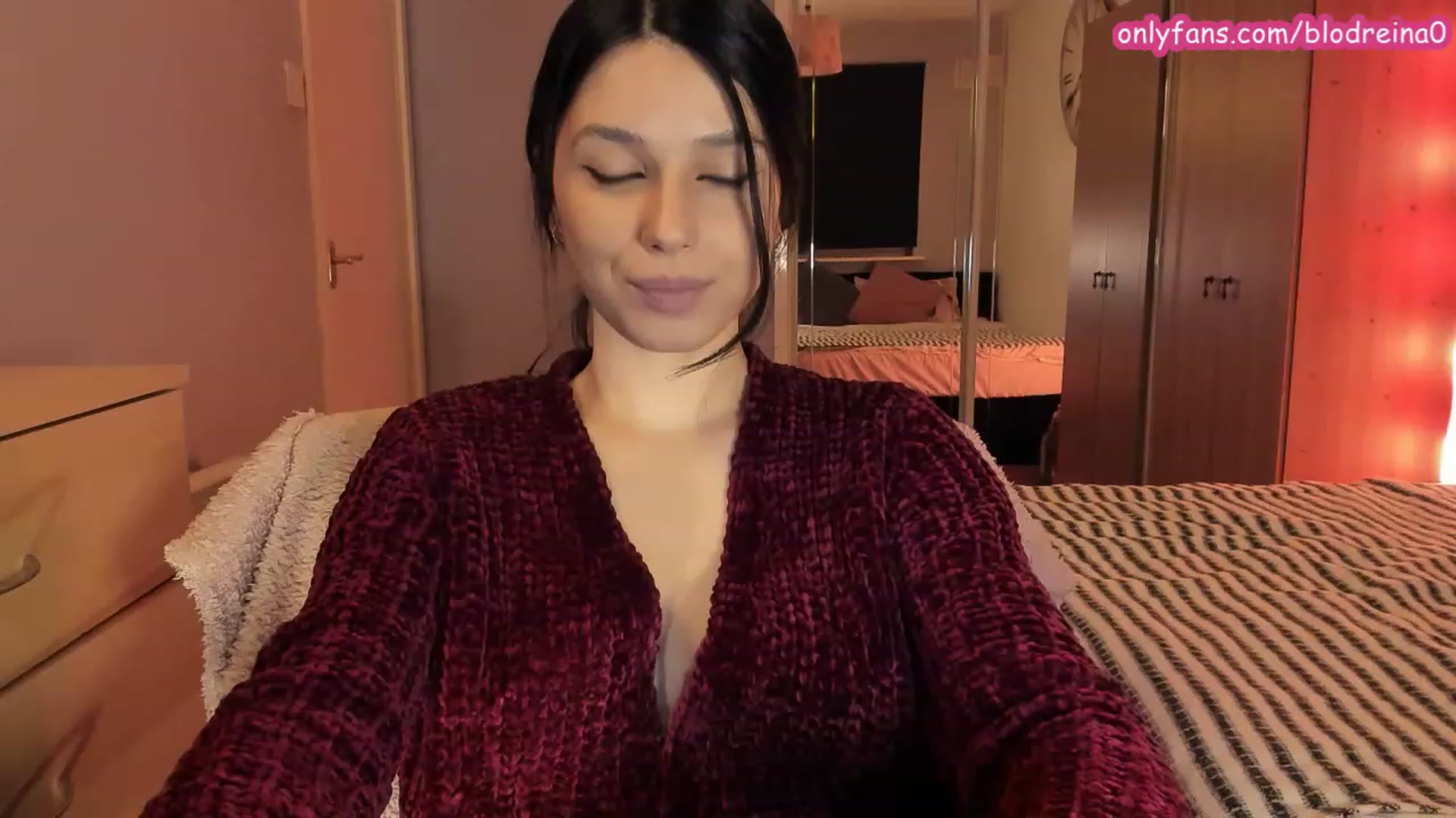 Gallery image thumbnail from Blodreina's myfreecams stream on, 12/02/2023, 02:54 image 6 of 20