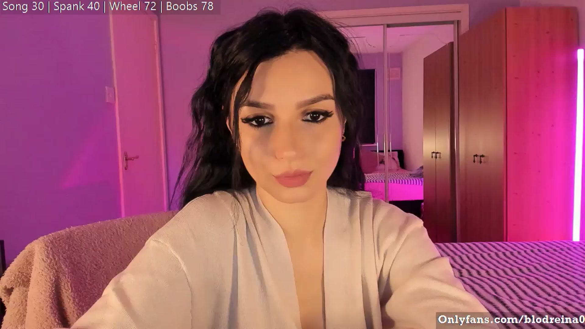 Gallery image thumbnail from Blodreina's myfreecams stream on, 03/25/2024, 23:01 image 1 of 20