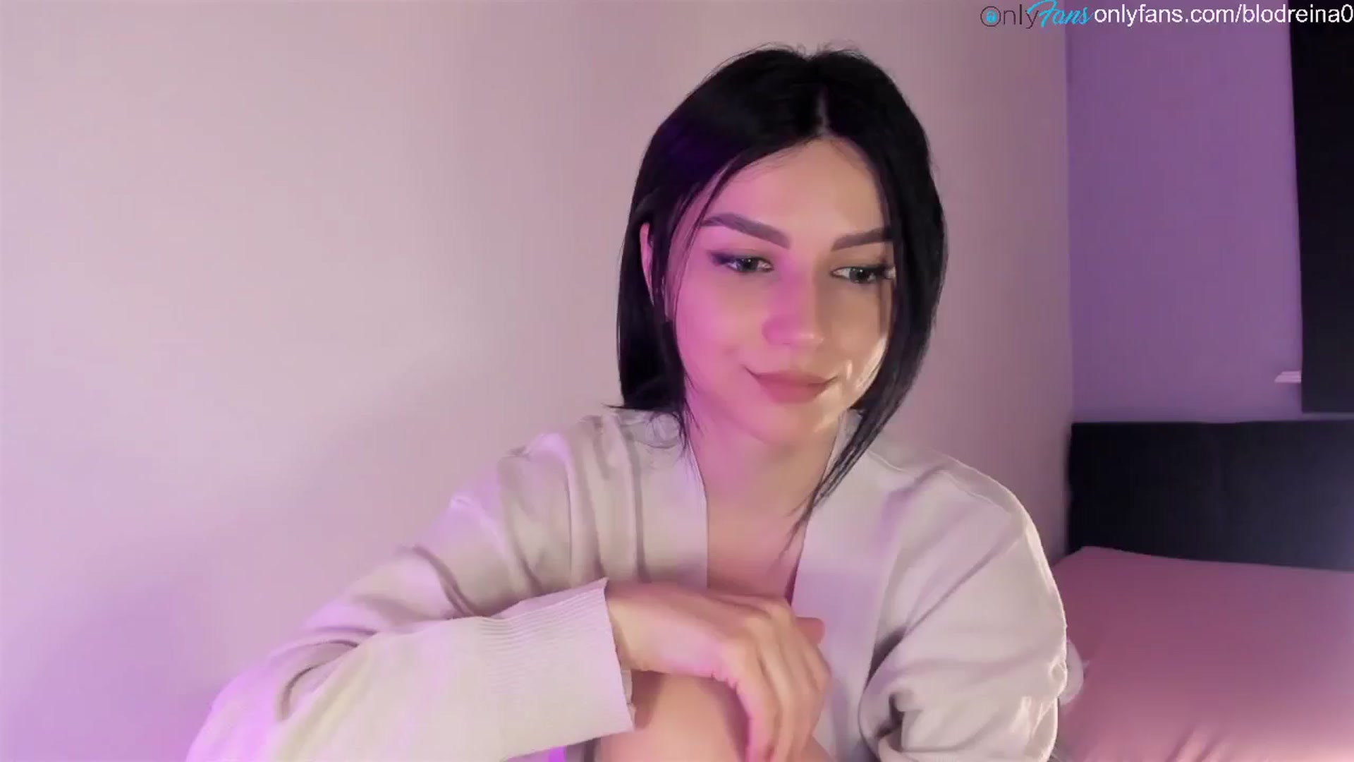 Gallery image thumbnail from Blodreina's myfreecams stream on, 07/05/2024, 02:22 image 10 of 20