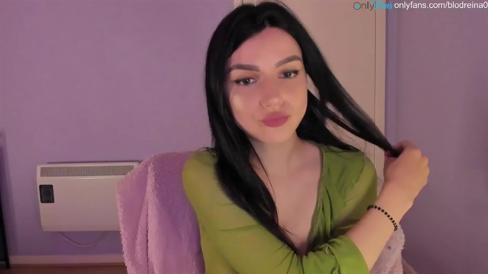 Gallery image thumbnail from Blodreina's myfreecams stream on, 07/10/2024, 24:07 image 1 of 20
