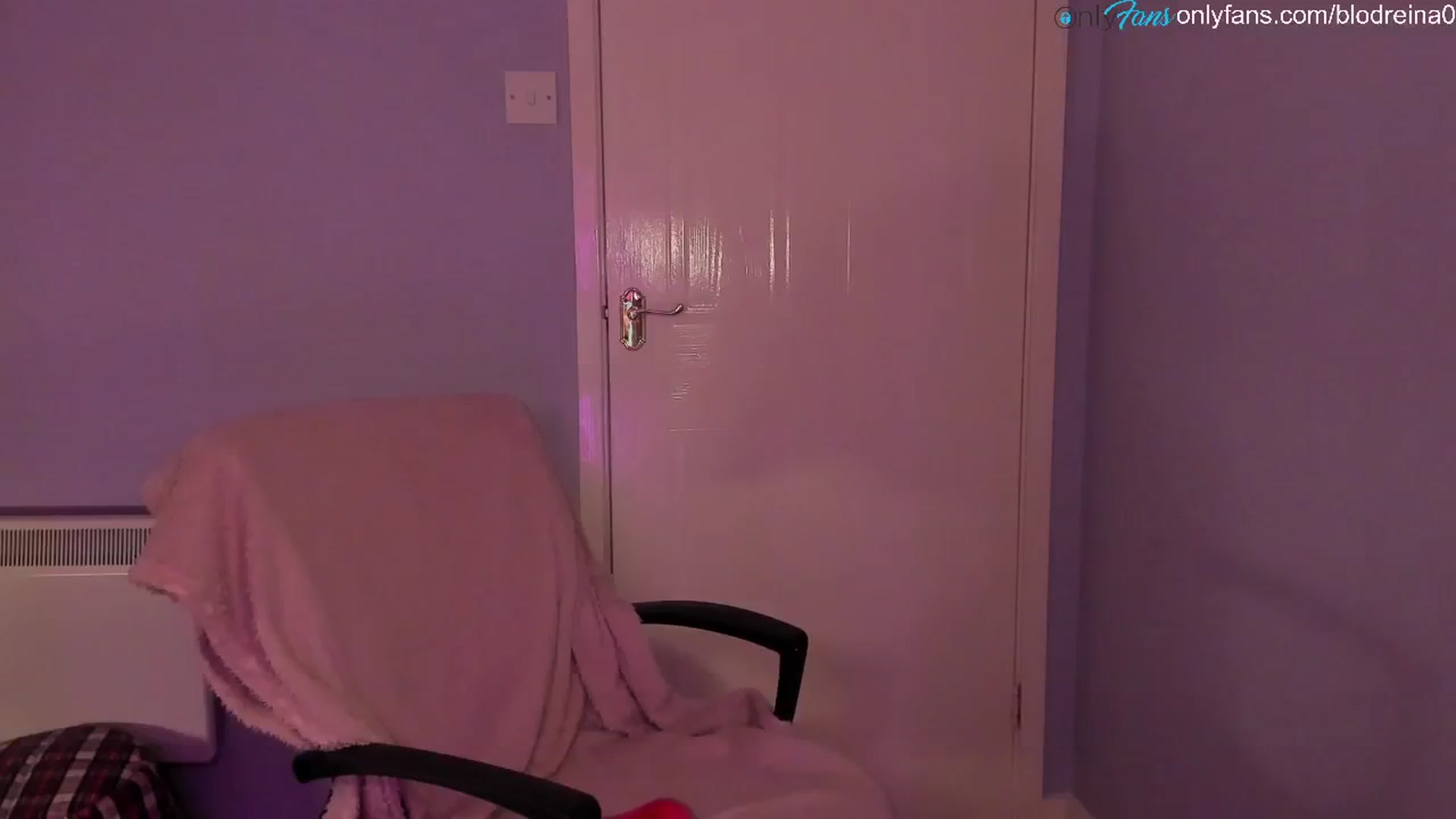 Gallery image thumbnail from Blodreina's myfreecams stream on, 11/24/2024, 02:26 image 11 of 20