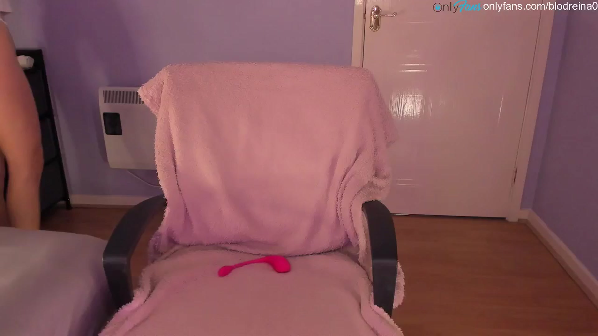 Gallery image thumbnail from Blodreina's myfreecams stream on, 11/30/2024, 23:41 image 16 of 20