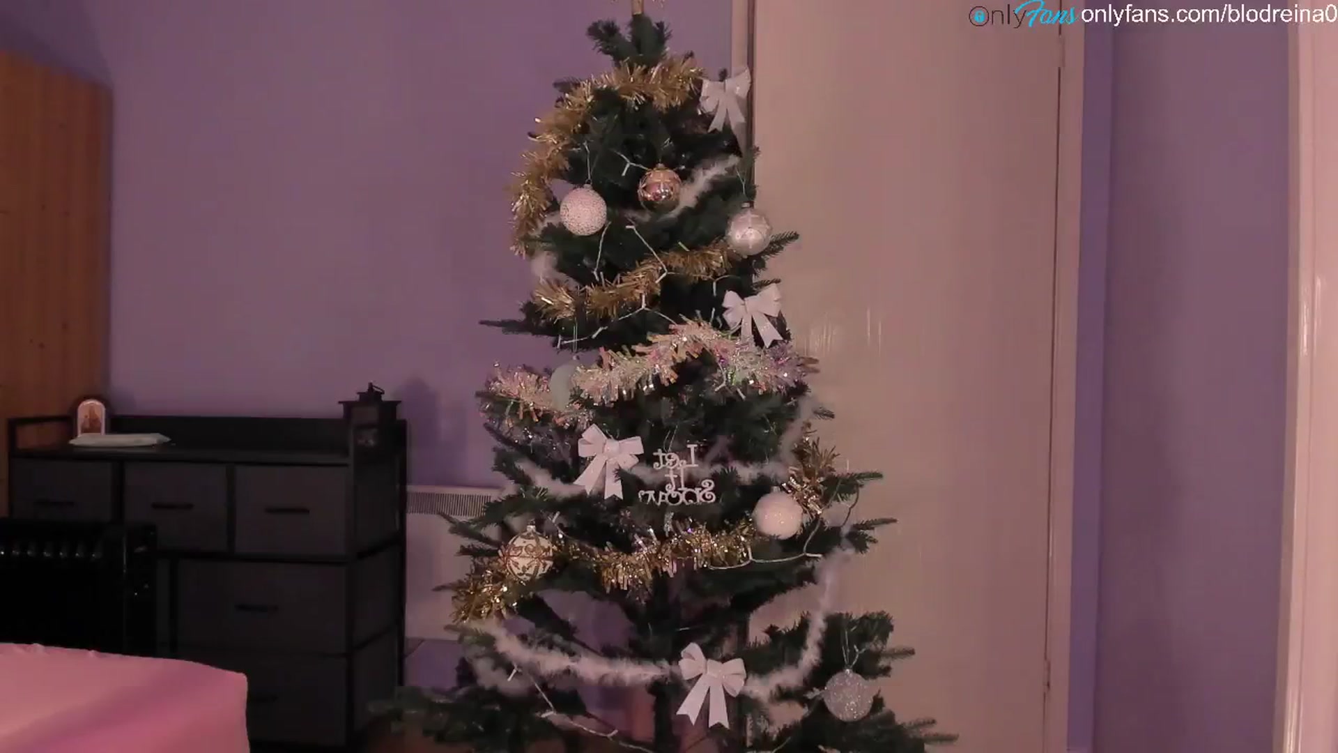 Gallery image thumbnail from Blodreina's myfreecams stream on, 12/12/2024, 24:02 image 7 of 20