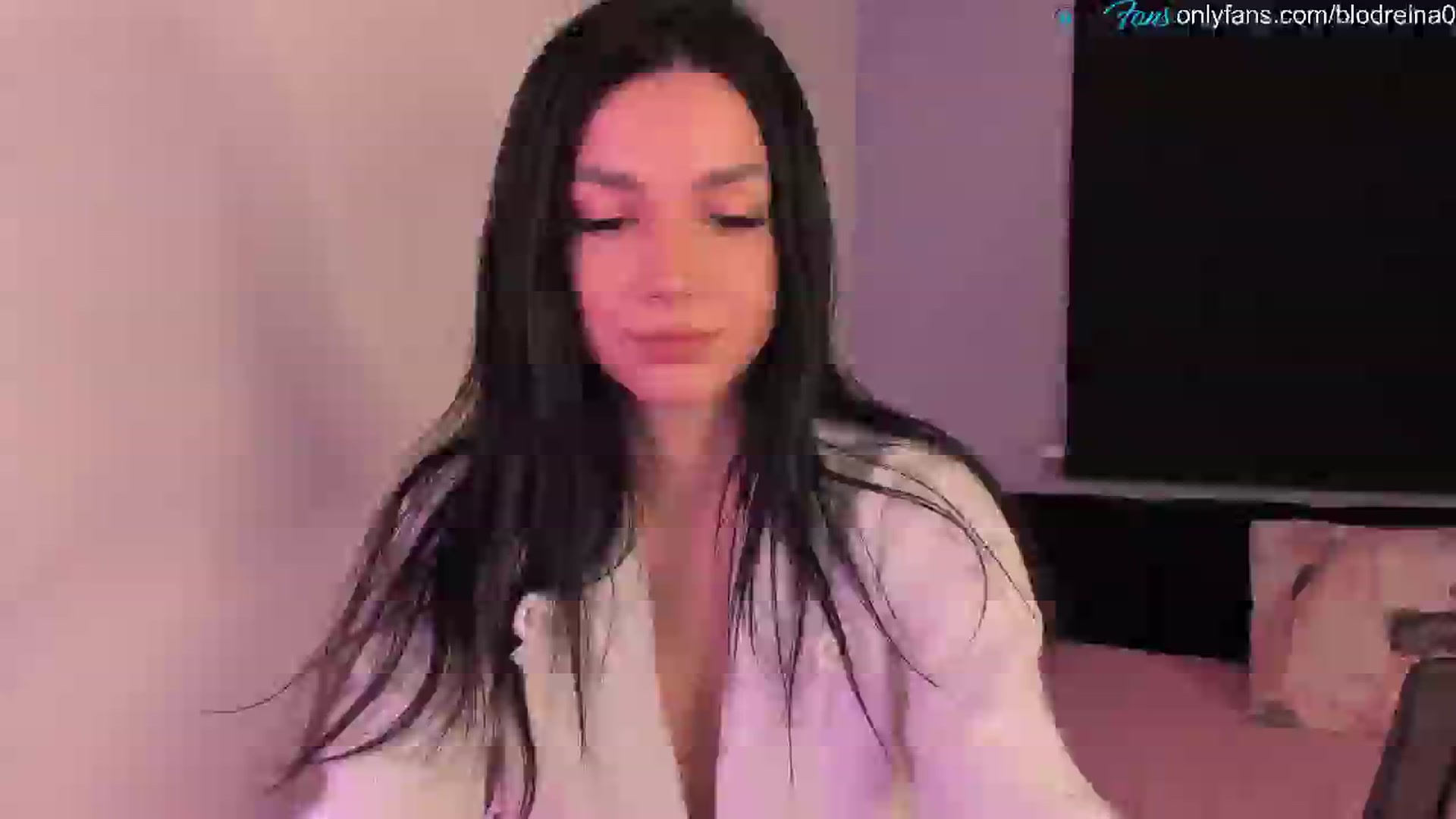Gallery image thumbnail from Blodreina's myfreecams stream on, 12/14/2024, 24:01 image 15 of 20