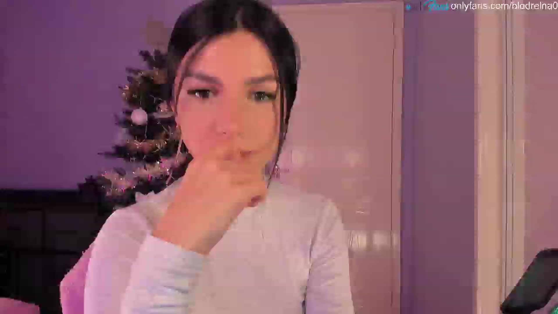Gallery image thumbnail from Blodreina's myfreecams stream on, 12/29/2024, 24:01 image 2 of 20