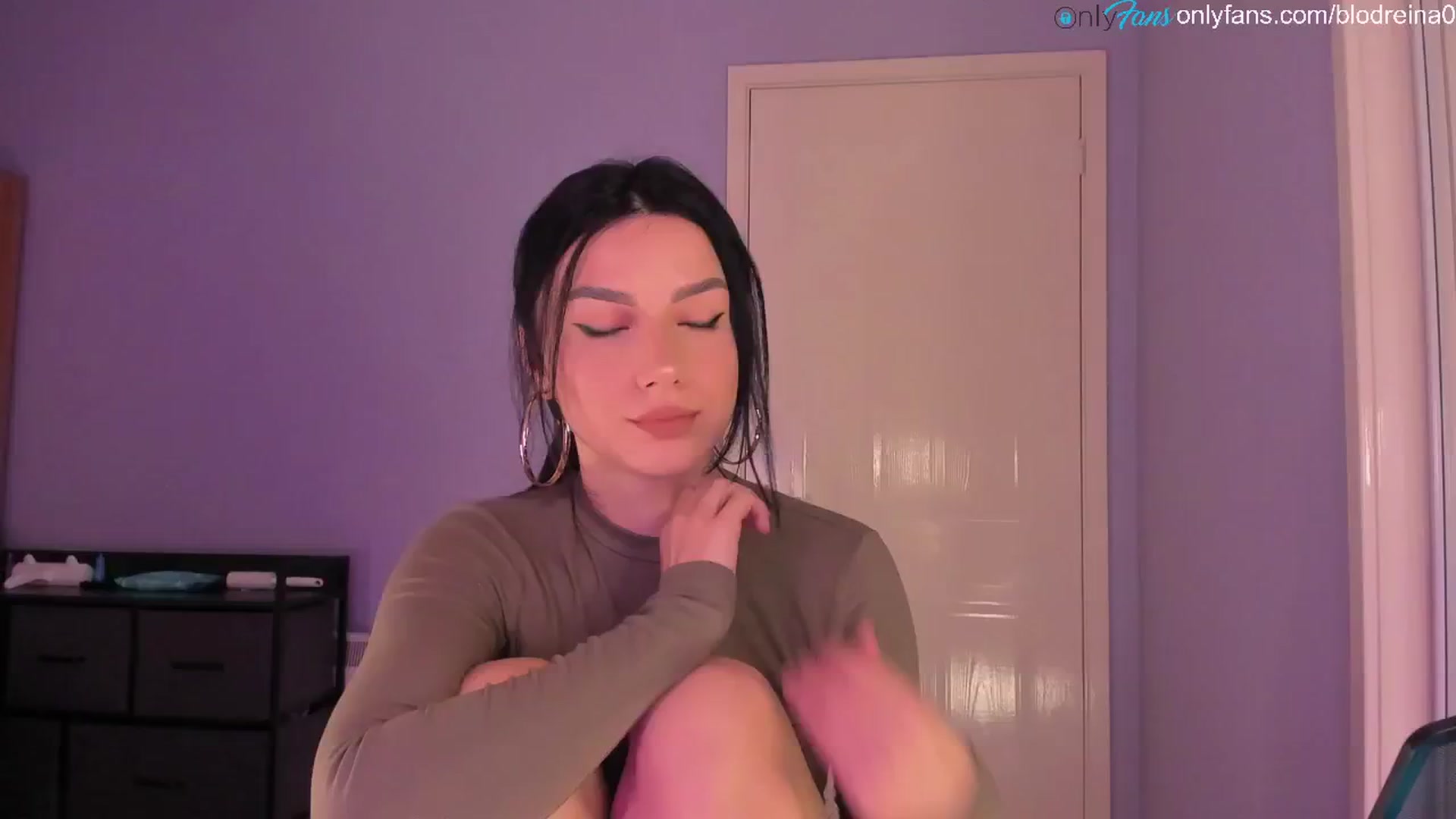 Gallery image thumbnail from Blodreina's myfreecams stream on, 01/25/2025, 01:54 image 2 of 20